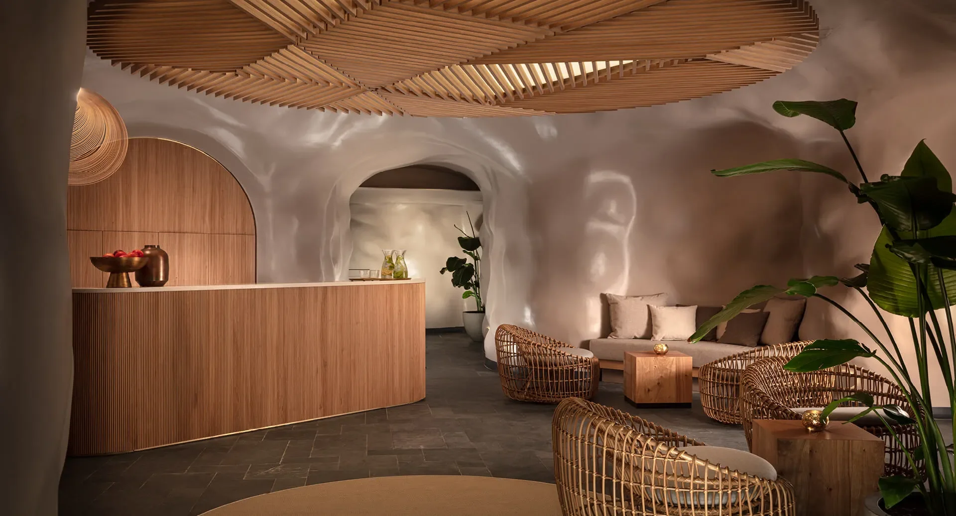 anantara_new_york_palace_budapest_hotel_spa_entrance.webp