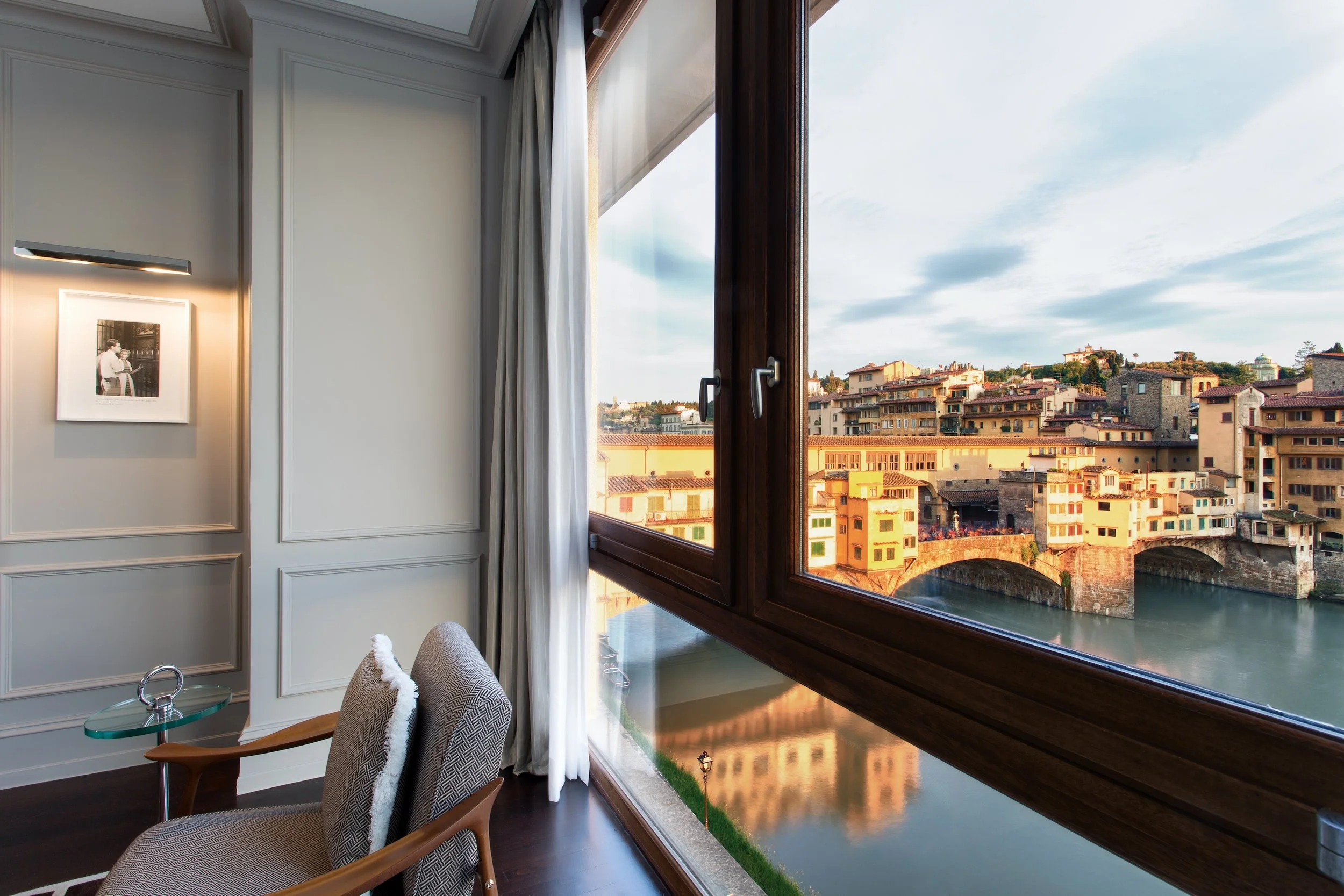 PortraitFirenze-PrestigeSuiteRiverView-01.jpg