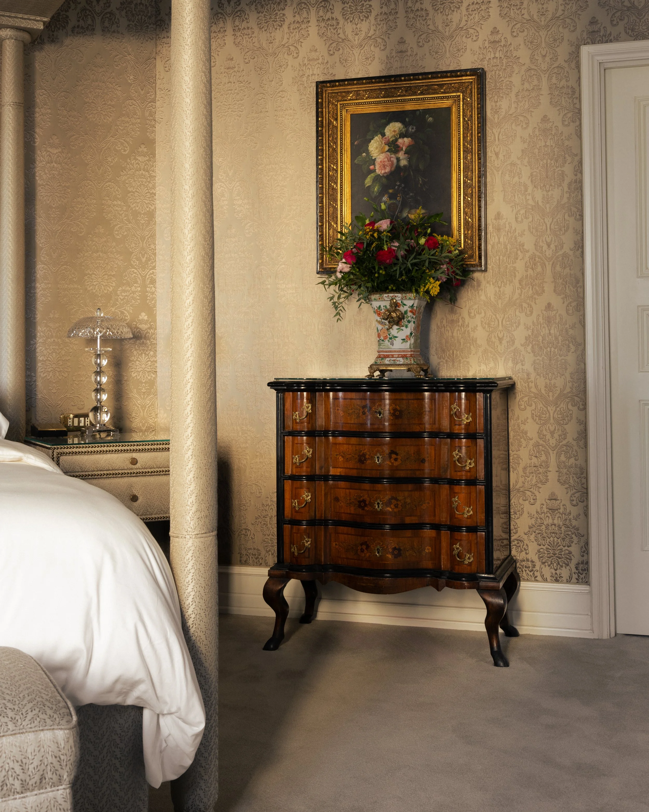 Grand Deluxe Suite 2.jpg