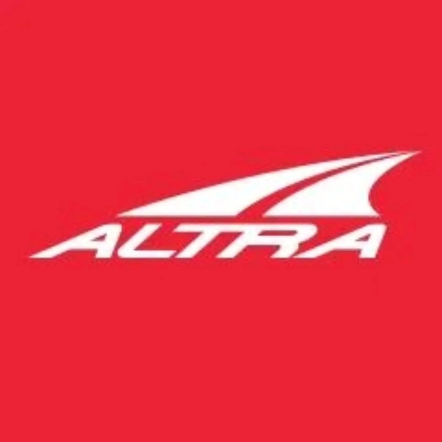 🏃&zwj;♂️ Run. Demo. Cheers! 🍺
Join us for Run Happy Hour this Monday and put your feet to the test with Altra&rsquo;s Torin &amp; Wild! Demo the latest shoes, feel the comfort, and then kick back with a cold beer provided by @altrarunning.

Whether