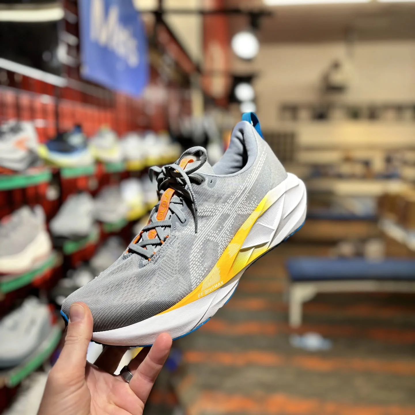 New ASICS Just Dropped at Peak Performance! ✨

Fresh colors. Fan-favorite models. Your next pair of feel-good miles.
The latest ASICS Novablast 4, GT-2000, and Gel-Kayano colorways have officially landed in all Peak Performance locations!

Whether yo