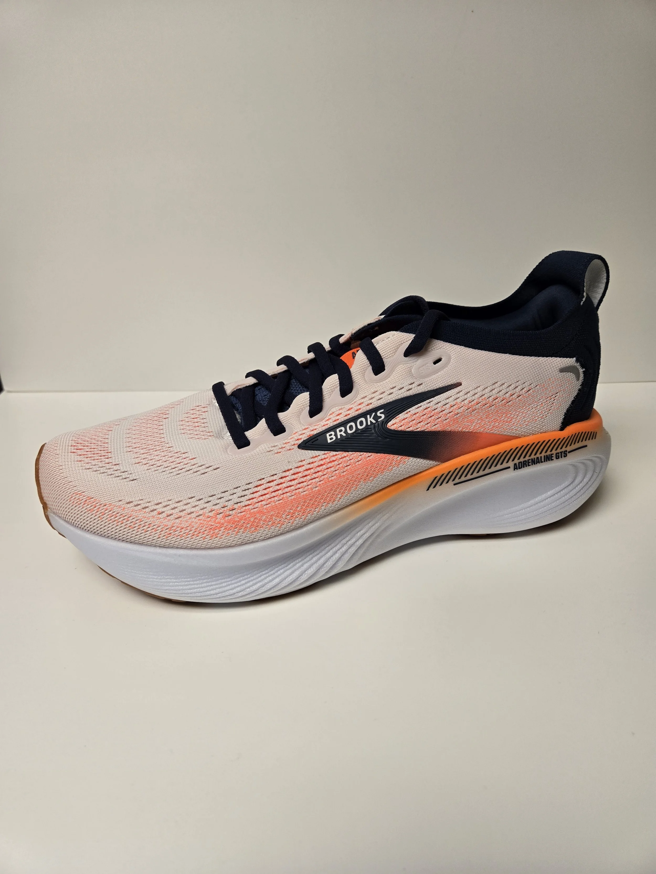 M. BROOKS ADRENALINE GTS 25