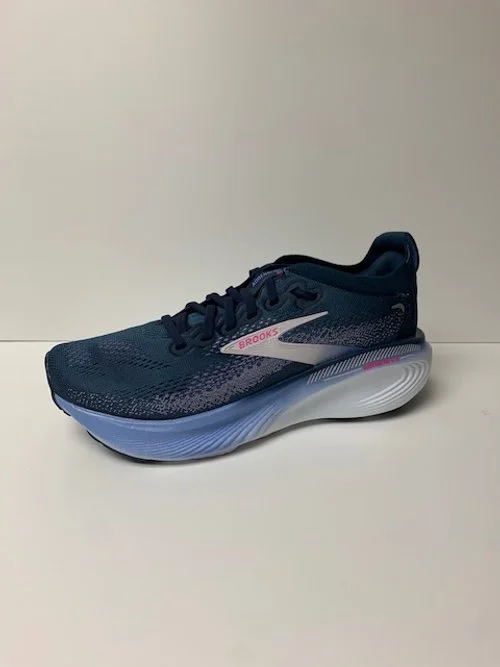 W. BROOKS ADRENALINE GTS 25