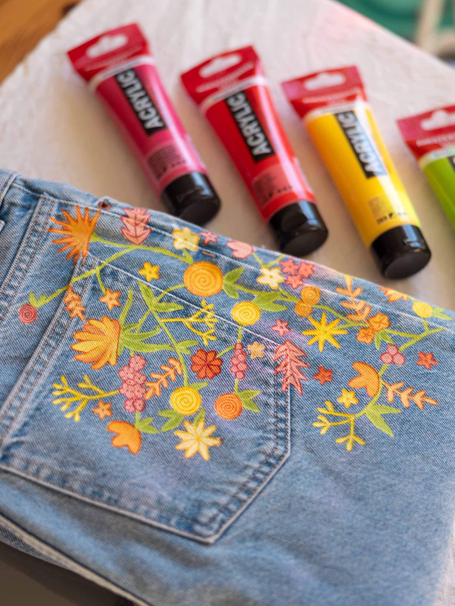 Blog_Painted Jeans_Flat Lay_2024-5183.jpg