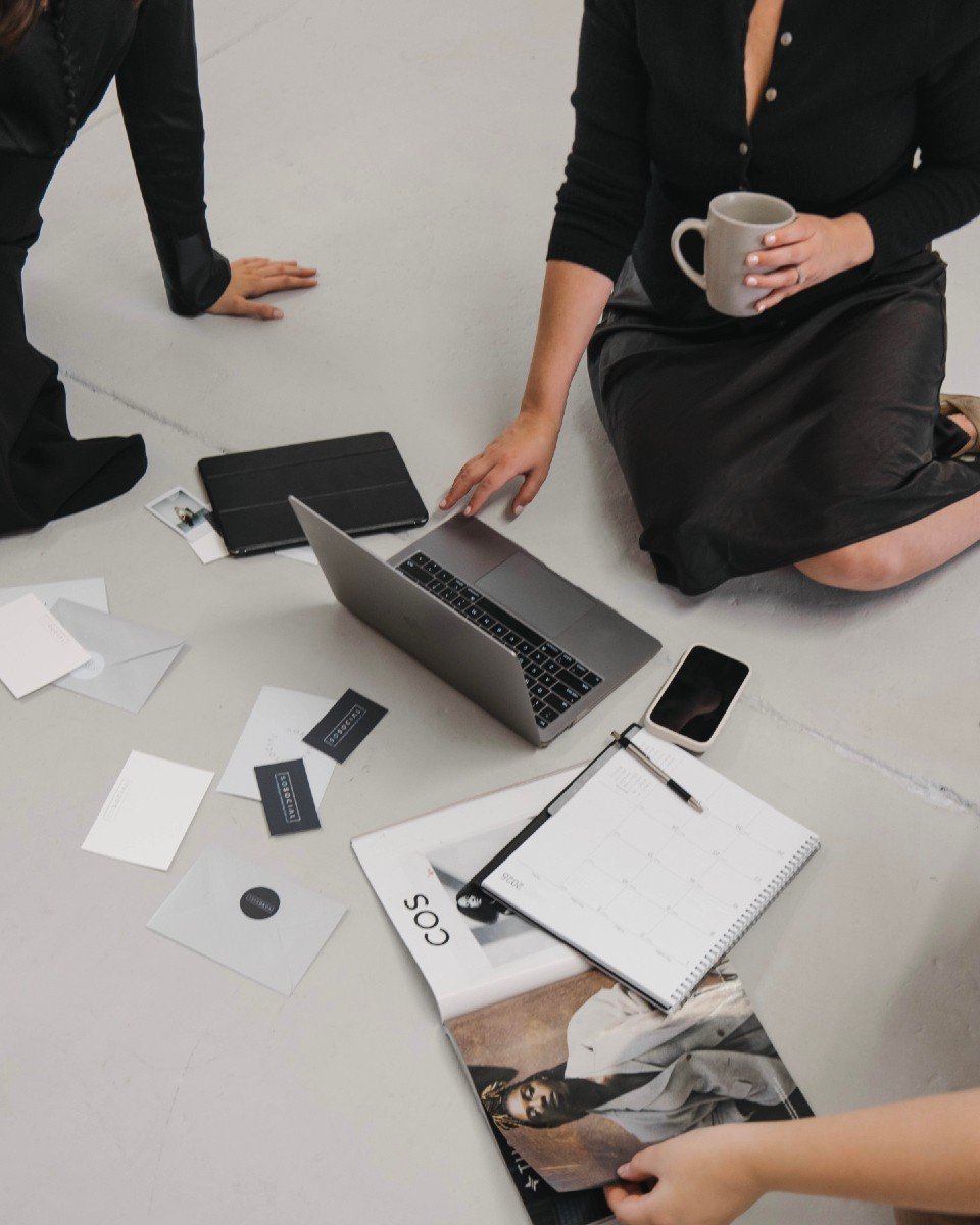 All hands on deck over here! 🤓 We&rsquo;re busy, busy and feeling extra grateful &mdash; welcoming a new team member, onboarding amazing new clients, and gearing up for a trip to visit one of our longtime partners in Los Angeles this week!
