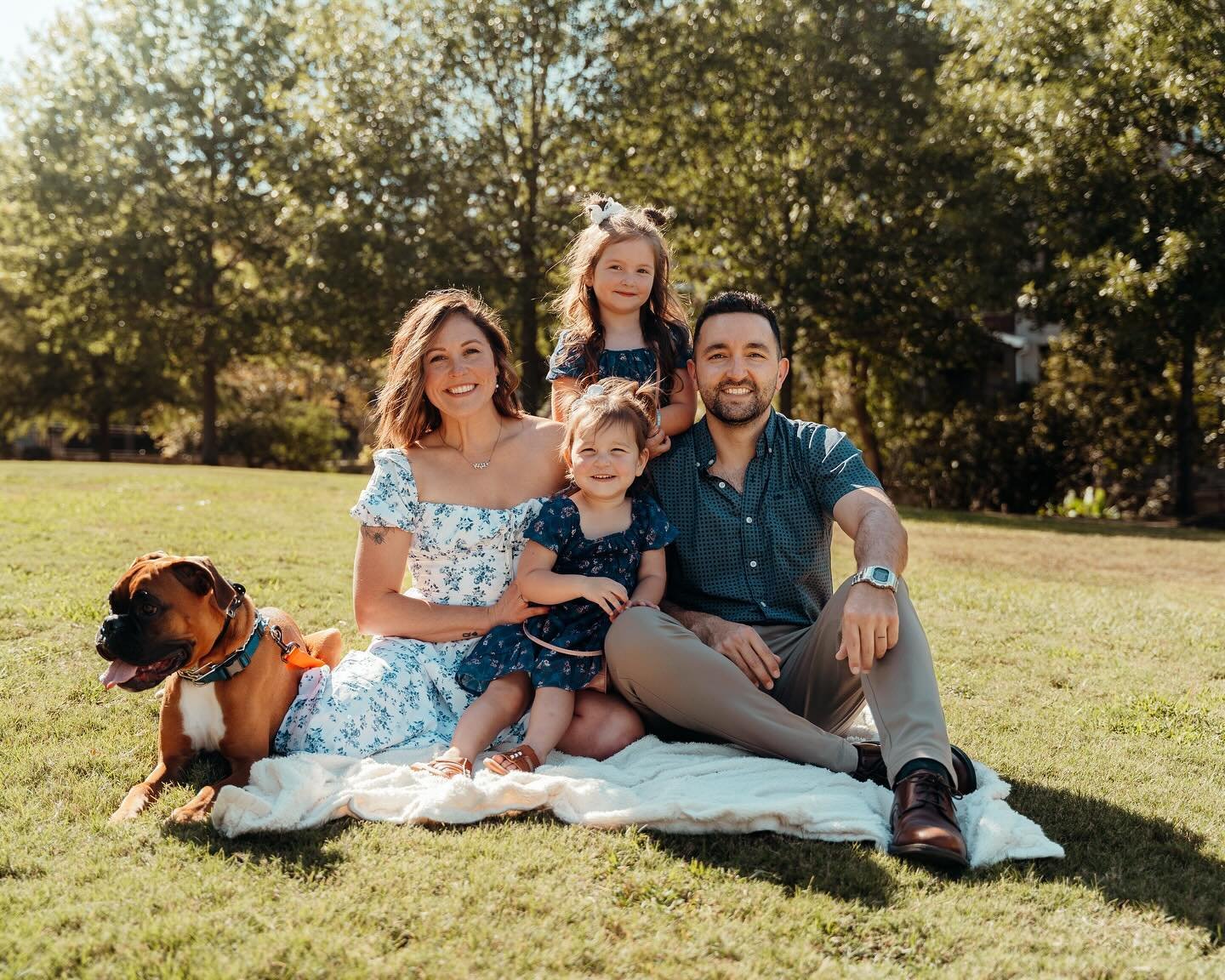 ✨ Meet the Aleshires! ✨
We are your local Medicare Agents, here to guide you through all your Medicare needs. 💙

As a family, we&rsquo;re all about care and community. We have two beautiful daughters, Rae and Amber, who bring so much joy to our live