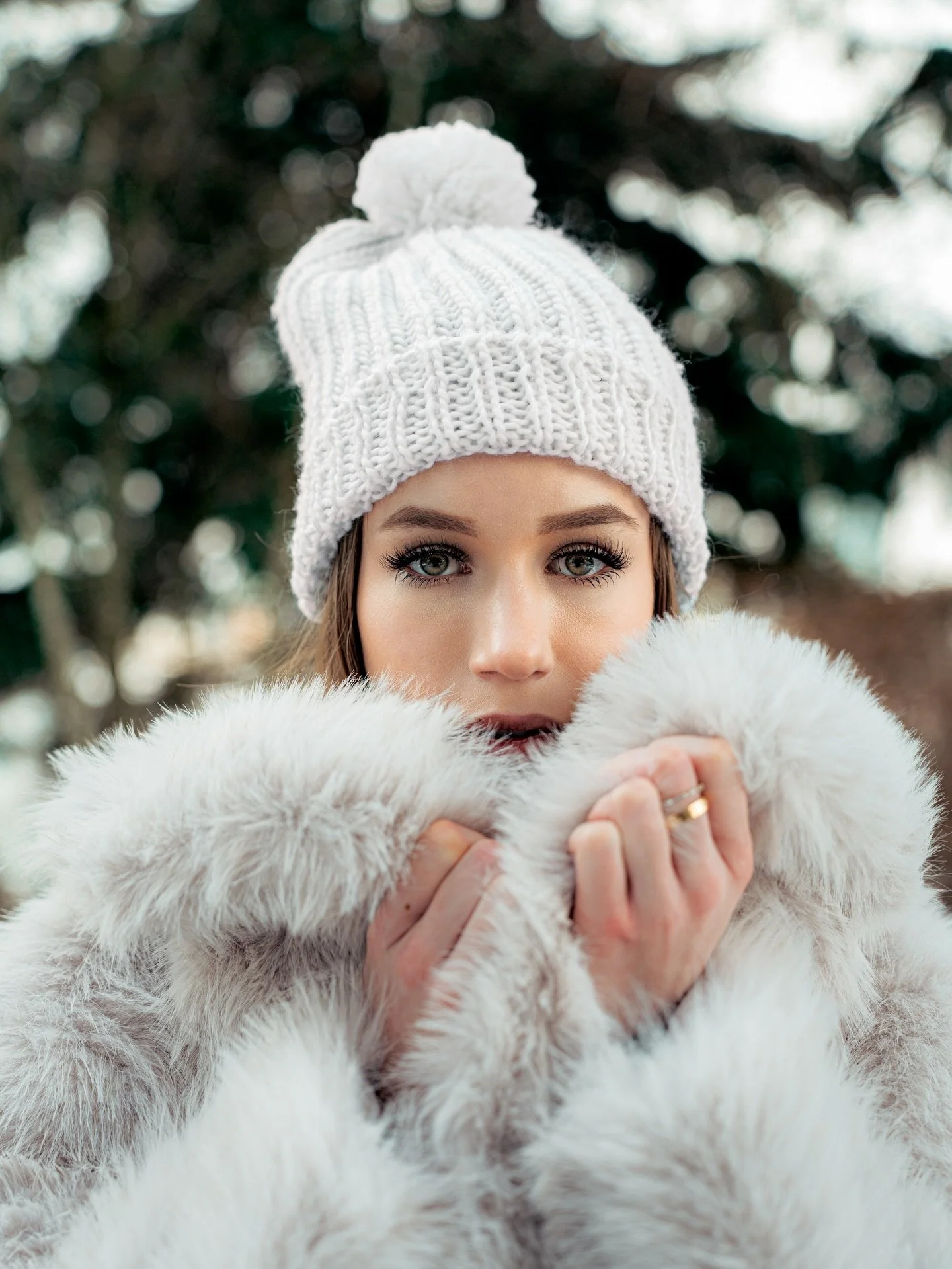 Is it cold enough yet? 
.
.
.
#towhidb #wintershoot #wintermood #fashionicon #moodyportrait