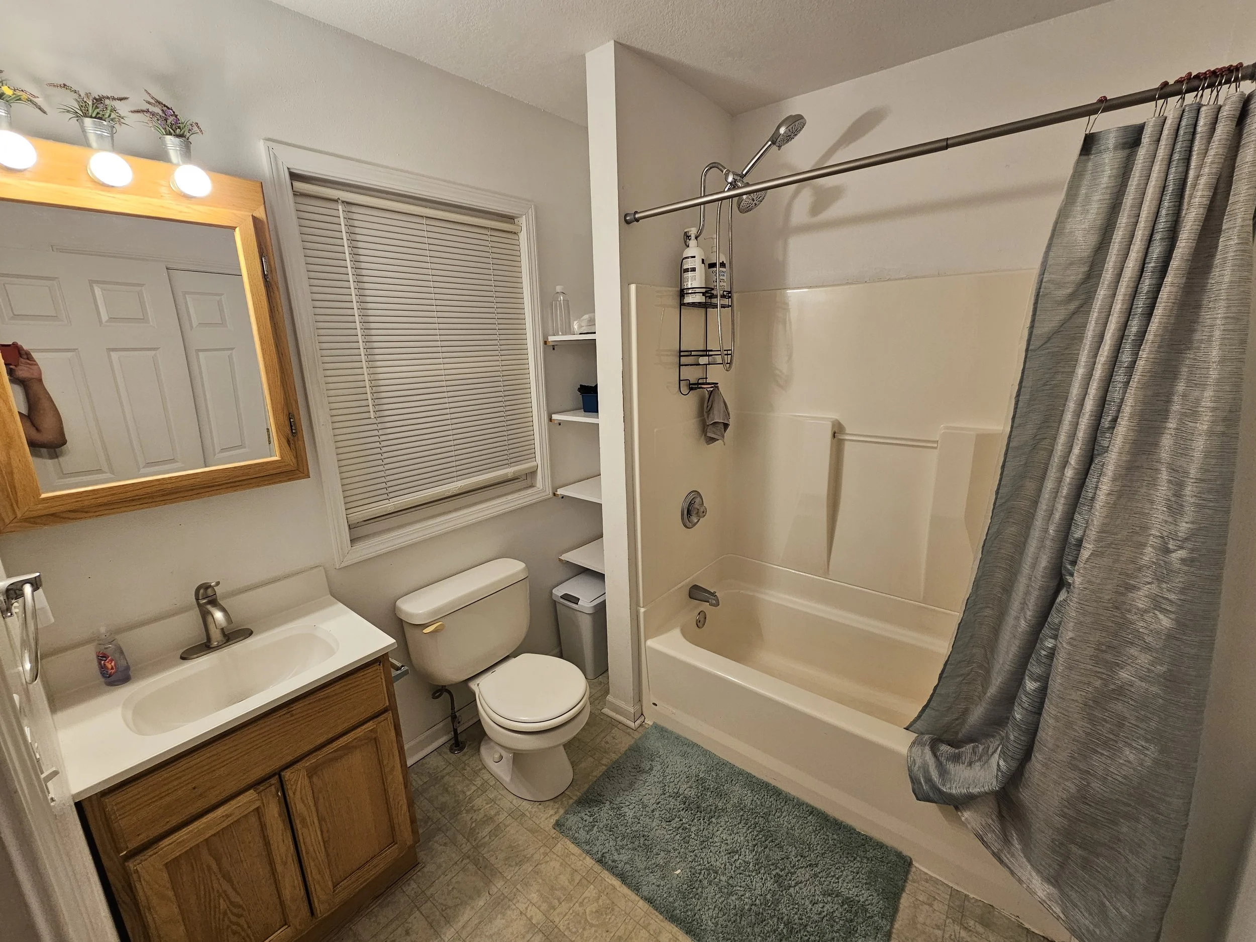 Bathroom - Des Moines.jpg