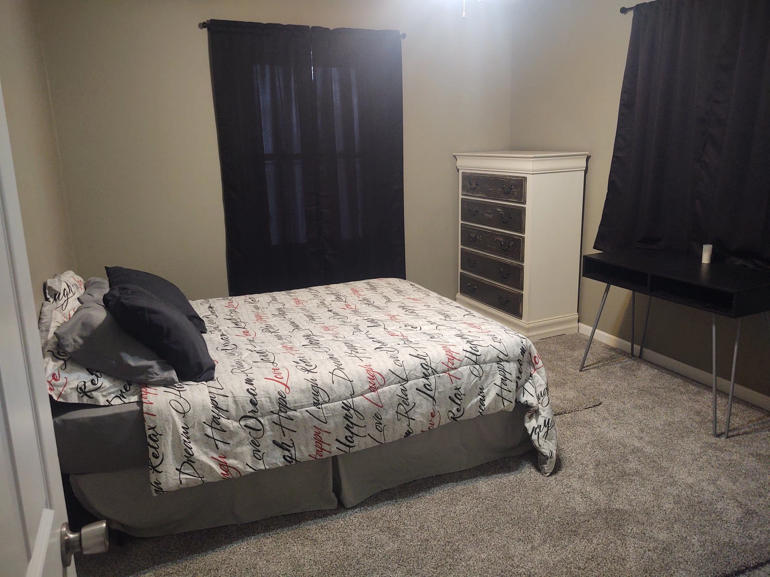 Room for Rent 1 - Des Moines - 2.jpg
