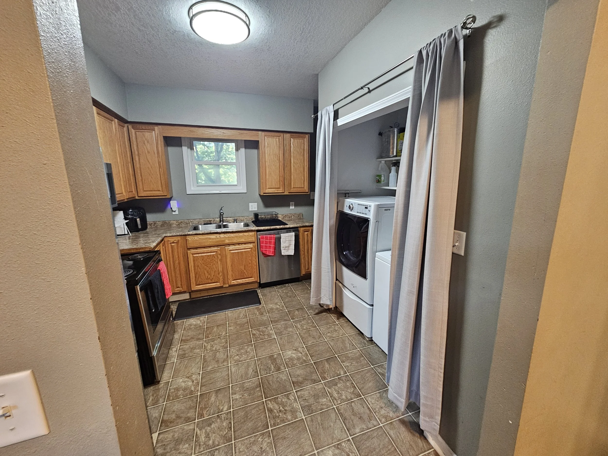 Kitchen View 2 - Des Moines.jpg