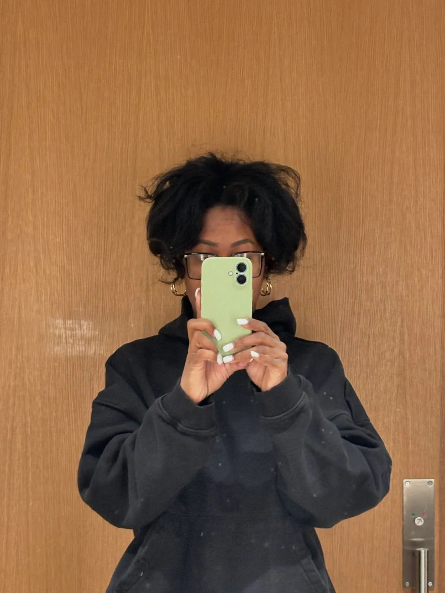 &mdash; lately, I&rsquo;ve been slowing down and not because life got quiet, but because I needed to hear myself again.

there's something about flowers... the way they bloom without rushing, the way they&rsquo;re beautiful even in their in-between s