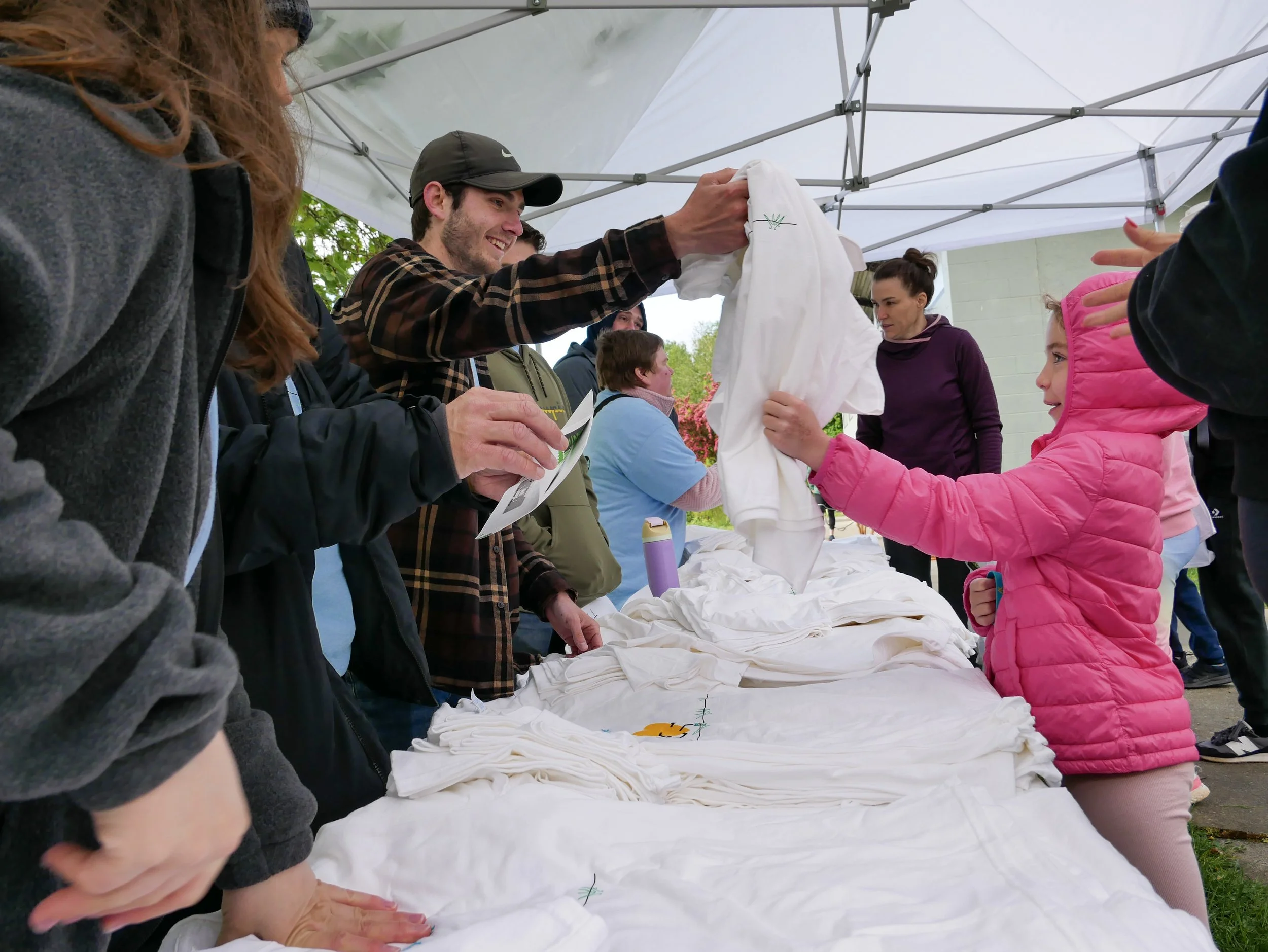 Run For Agape 5K Tshirt distribution