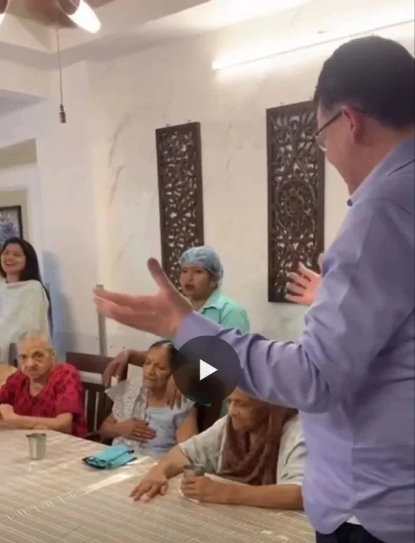 Love, Peace &amp; Harmony for Our Elders: A Heartwarming Moment from Mumbai