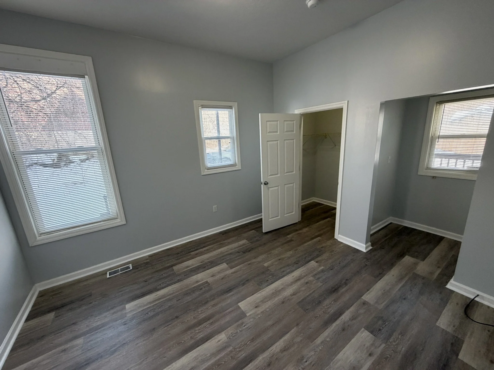 2026-02-09 Interior - 817 Kirkpatrick 1B (5).JPEG