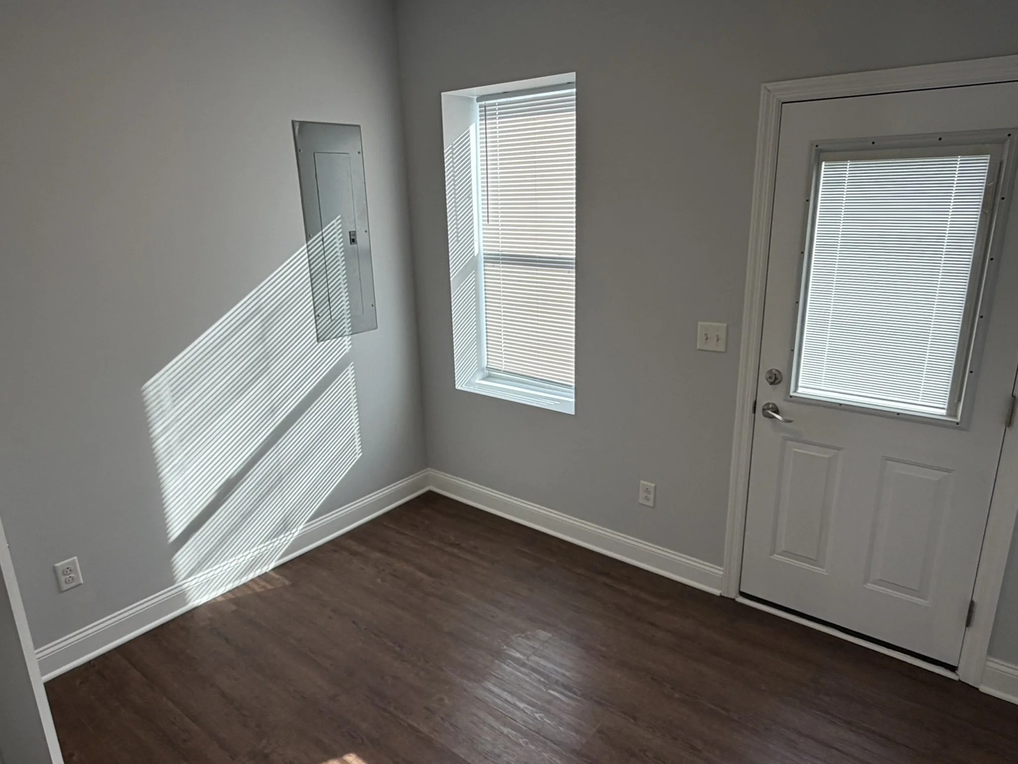 2026-02-09 Interior - Center St Townhomes  (5).JPEG