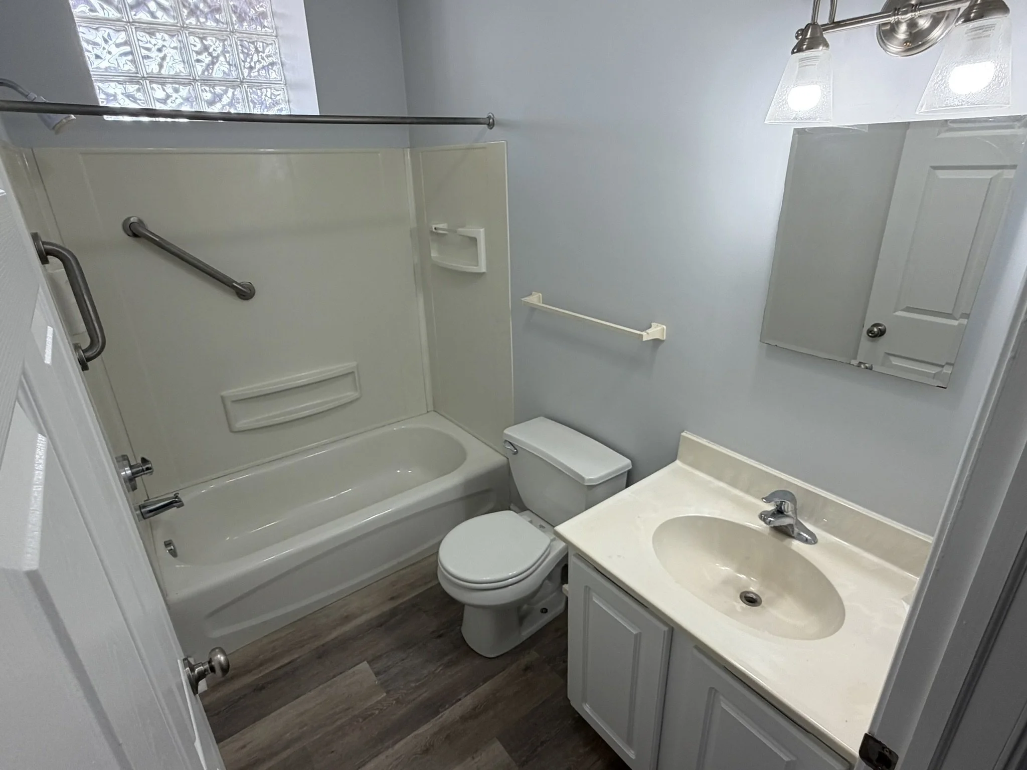 2026-02-09 Interior - 216 Bessemer Unit 1 (4).JPEG