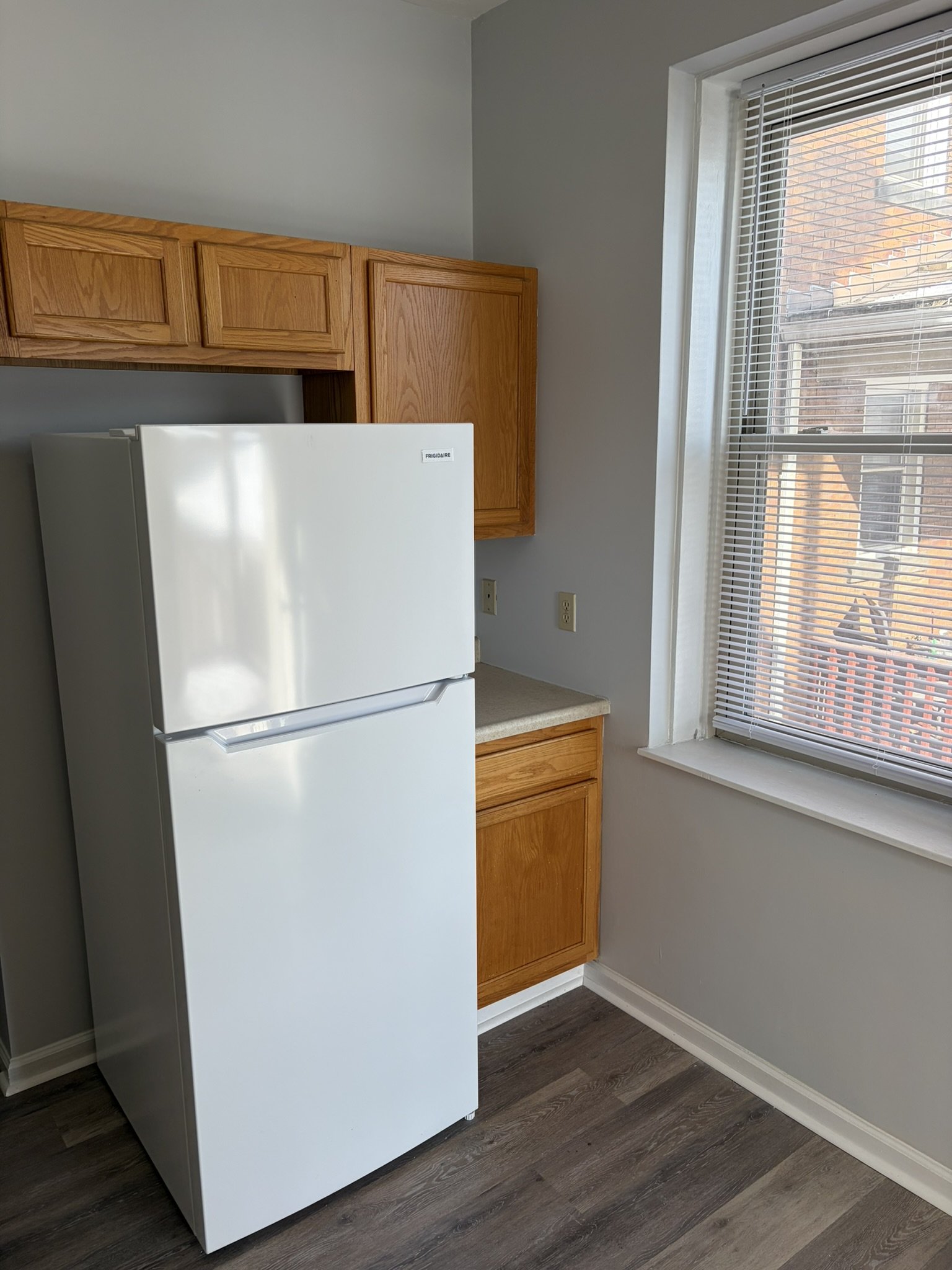 2026-02-09 Interior - 216 Bessemer Unit 1 (7).JPEG