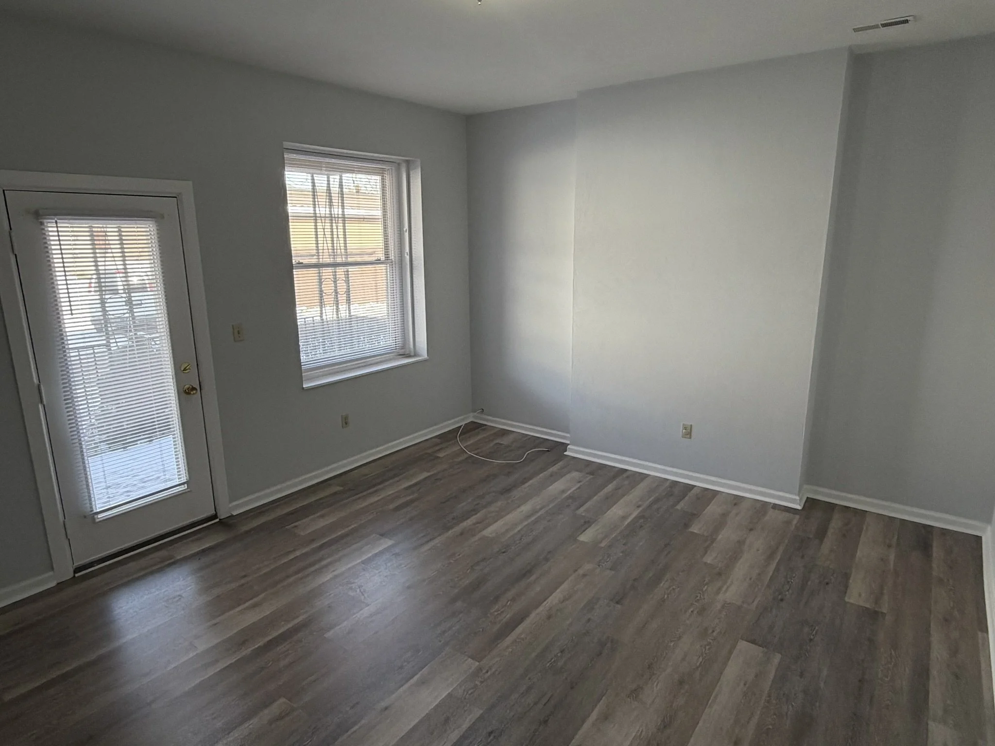 2026-02-09 Interior - 216 Bessemer Unit 1 (1).JPEG