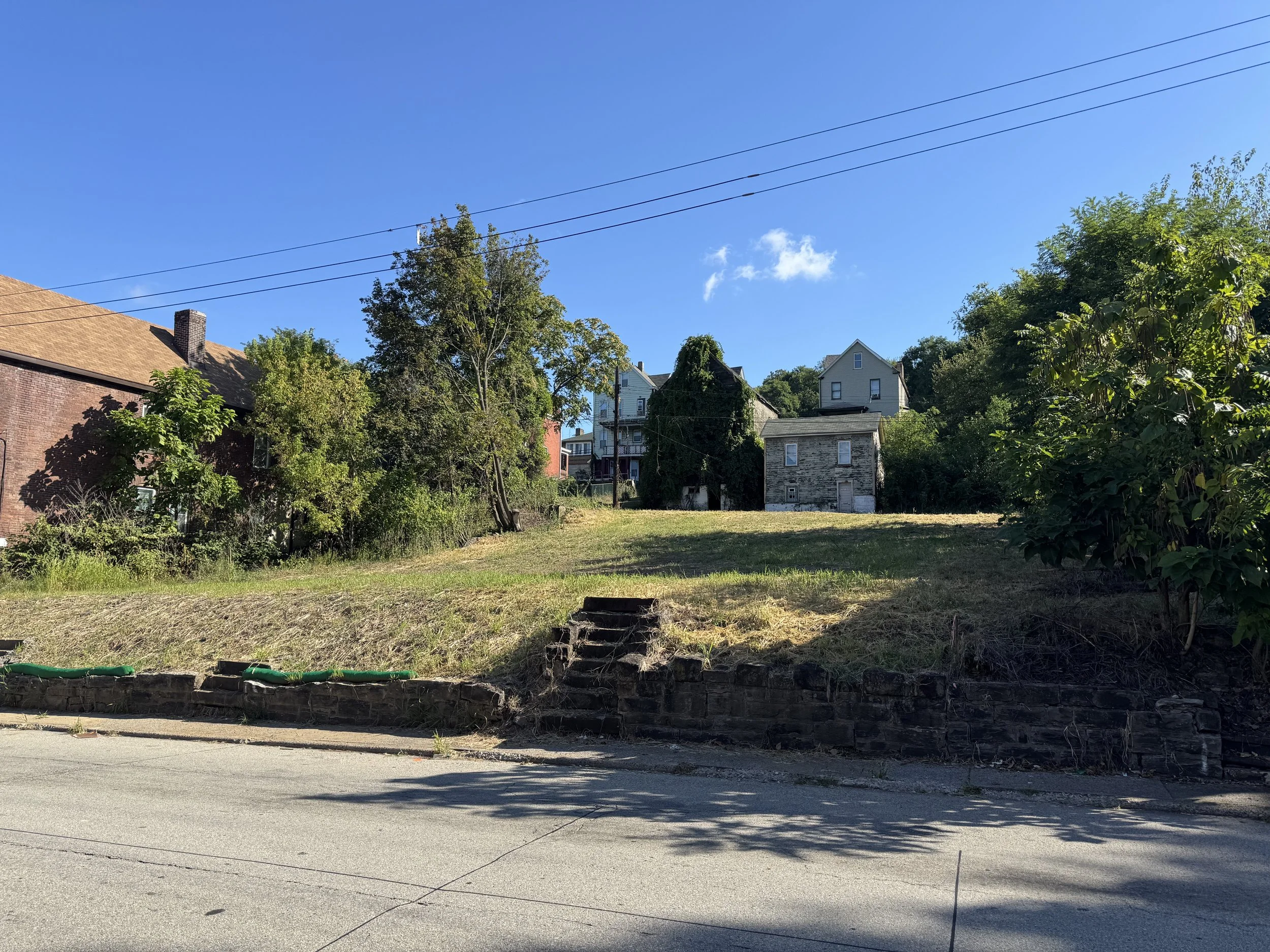 209-211 Hawkins 3.JPEG