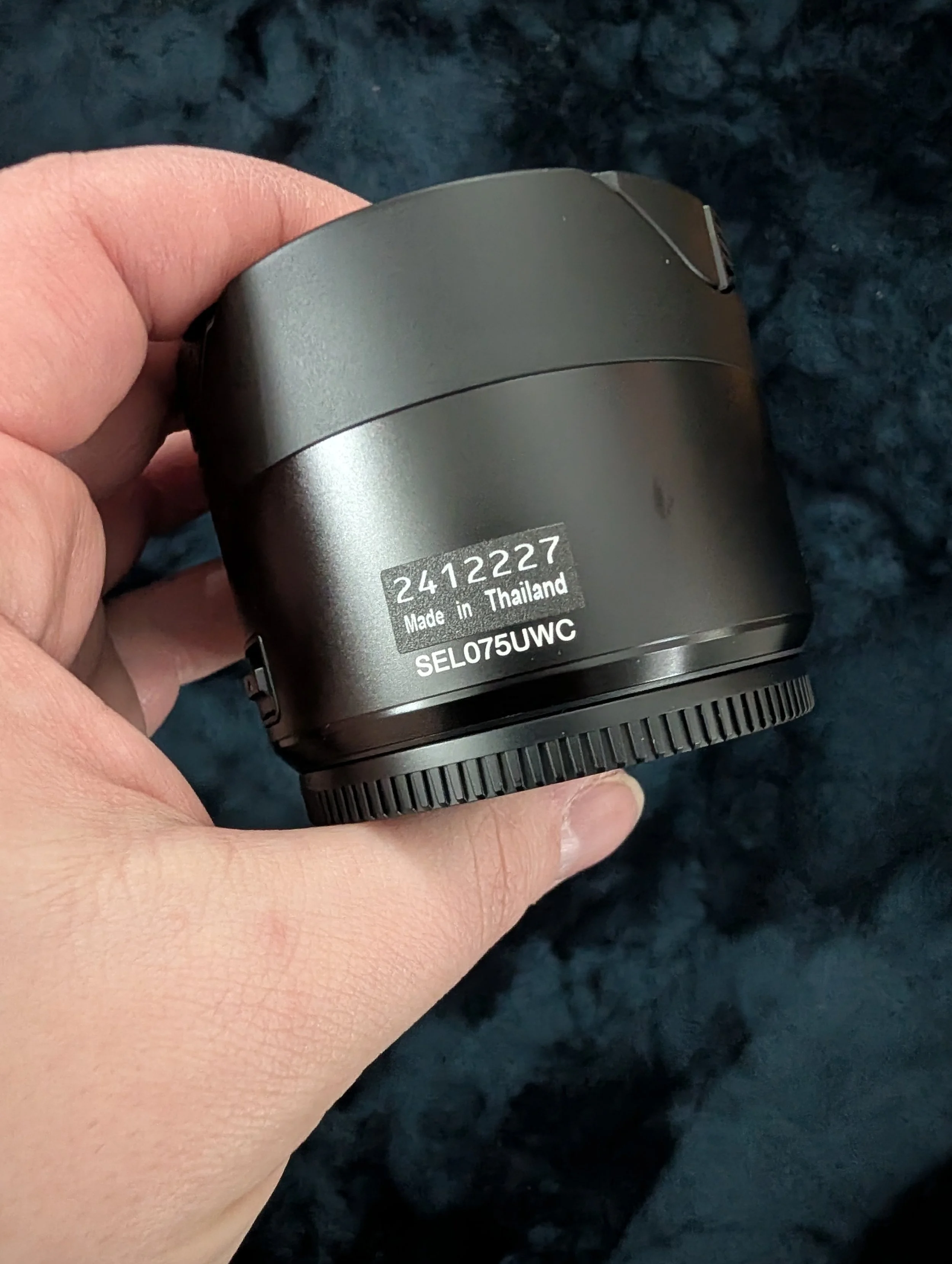 Sony SEL075UWC 21 mm f/2.8-22 Ultra Wide Converter Lens - Converts 28mm Lens into 21mm Ultra-Wide *$100*