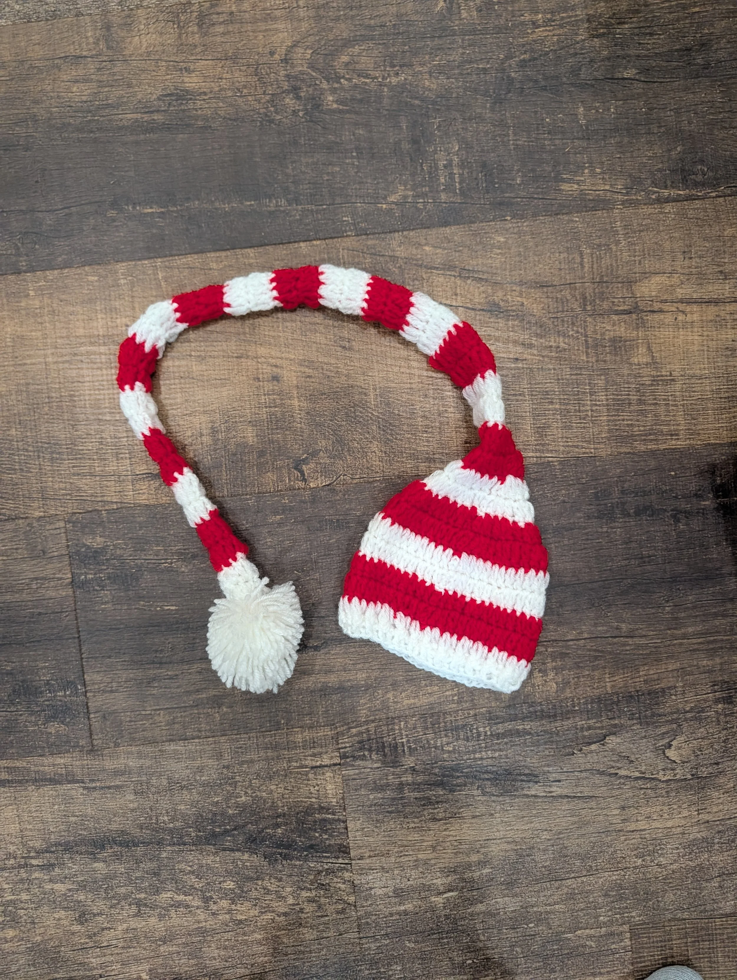 Newborn Christmas Hat *$5*