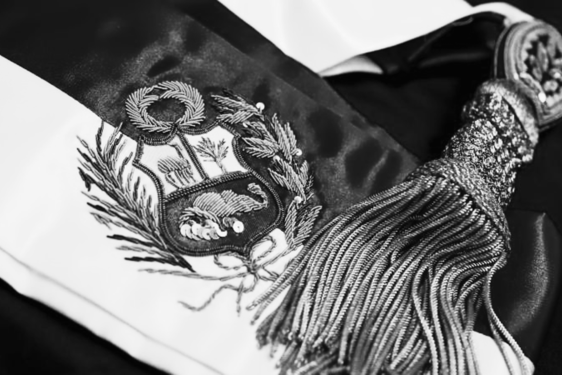 El Vals de la Banda Presidencial: El Perú en el Día de la Marmota