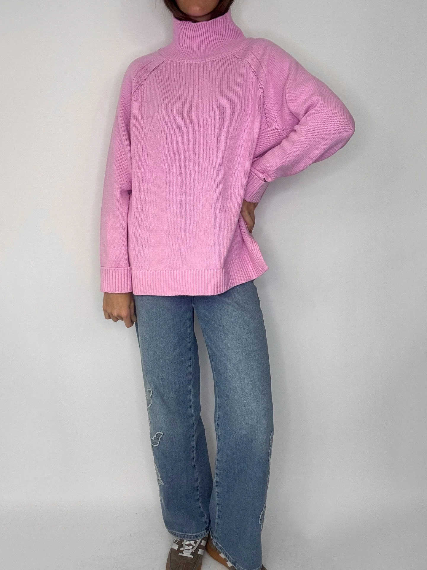 Stickad tr&ouml;ja i bomullsblandning i en underbar rosa f&auml;rg! Finns fr&aring;n XS till XL och kostar 599,95kr💘