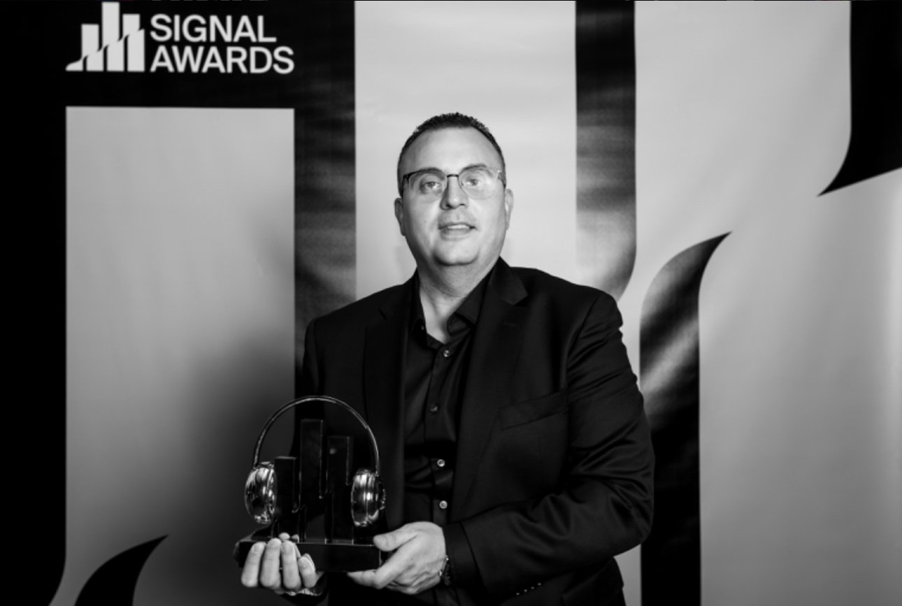Signal Awards2.jpg