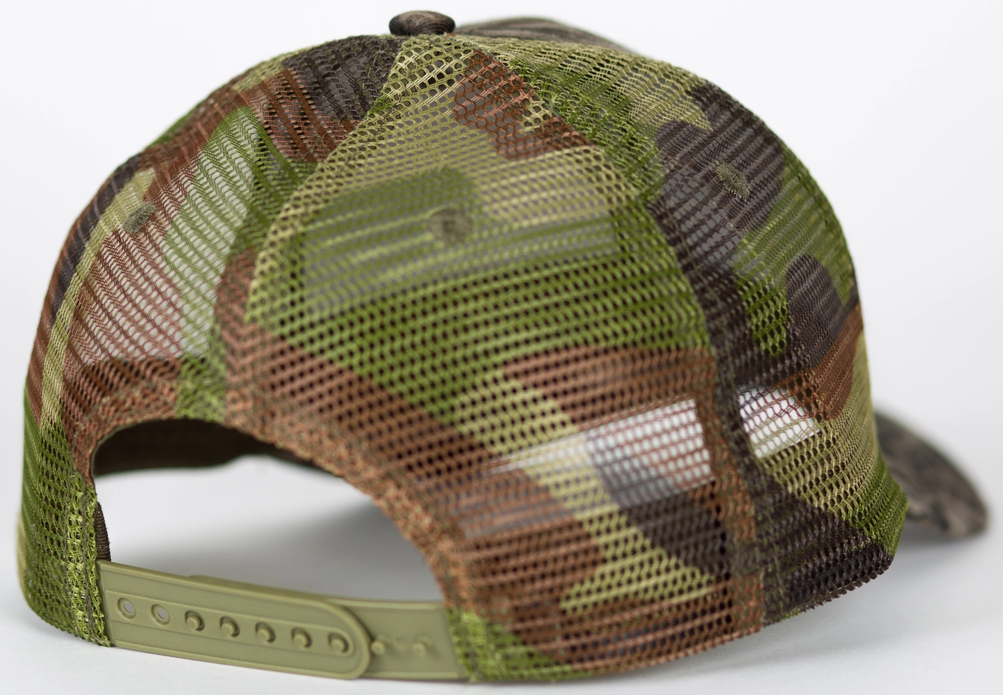 traeger_cap_duck-camo_3.1440.png