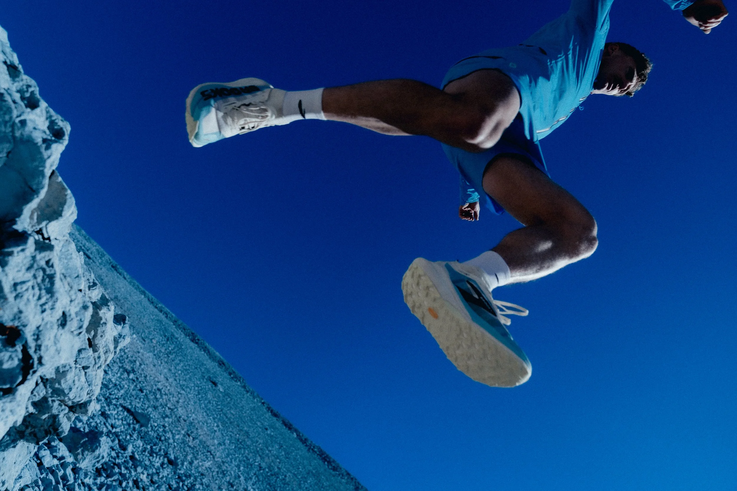 Brooks Blue Thunder-15.jpg