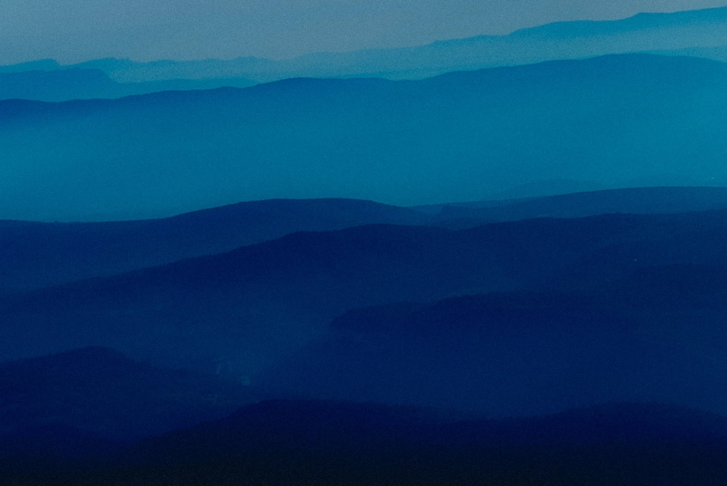 Brooks Blue Thunder-02.jpg