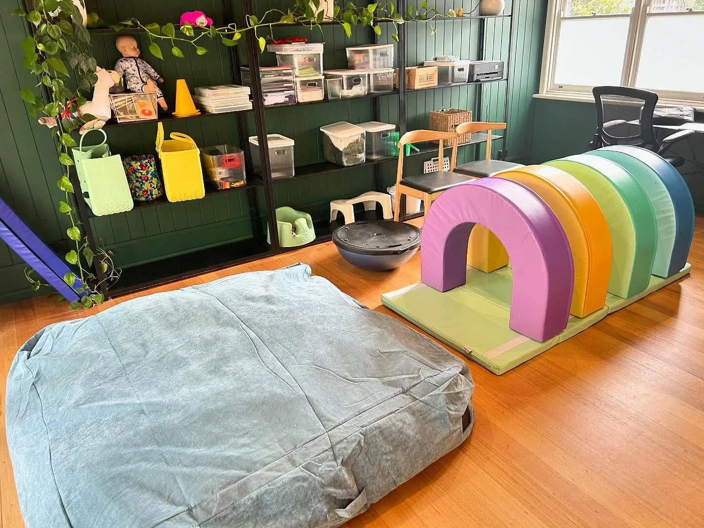 Ready for some crawl practice! 

Our Developmental Physio Phoebe is using our amazing foam arches to help support children with their crawling goals.