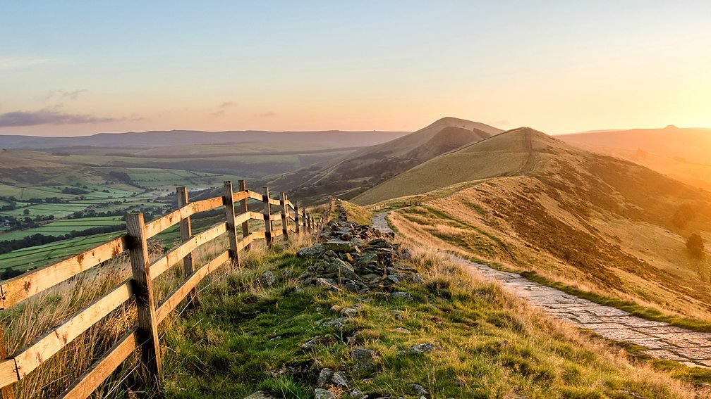 Laura Barton’s Notes from a Musical Island - BBC Radio 4