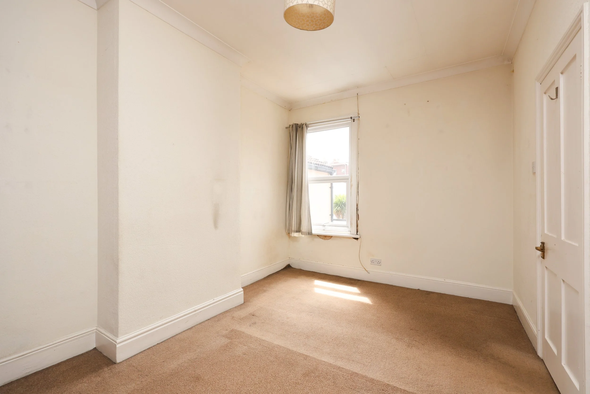 24 Birch Road 15.JPG