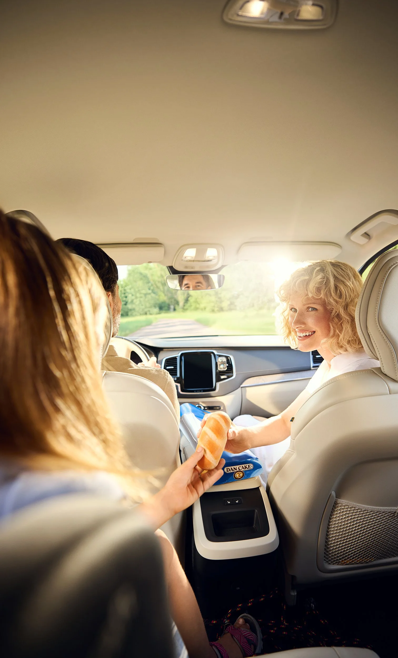 dancake_car0012 5.jpg