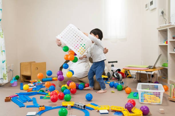 Too Many Toys? How Decluttering Distractions Can Enrich Imagination