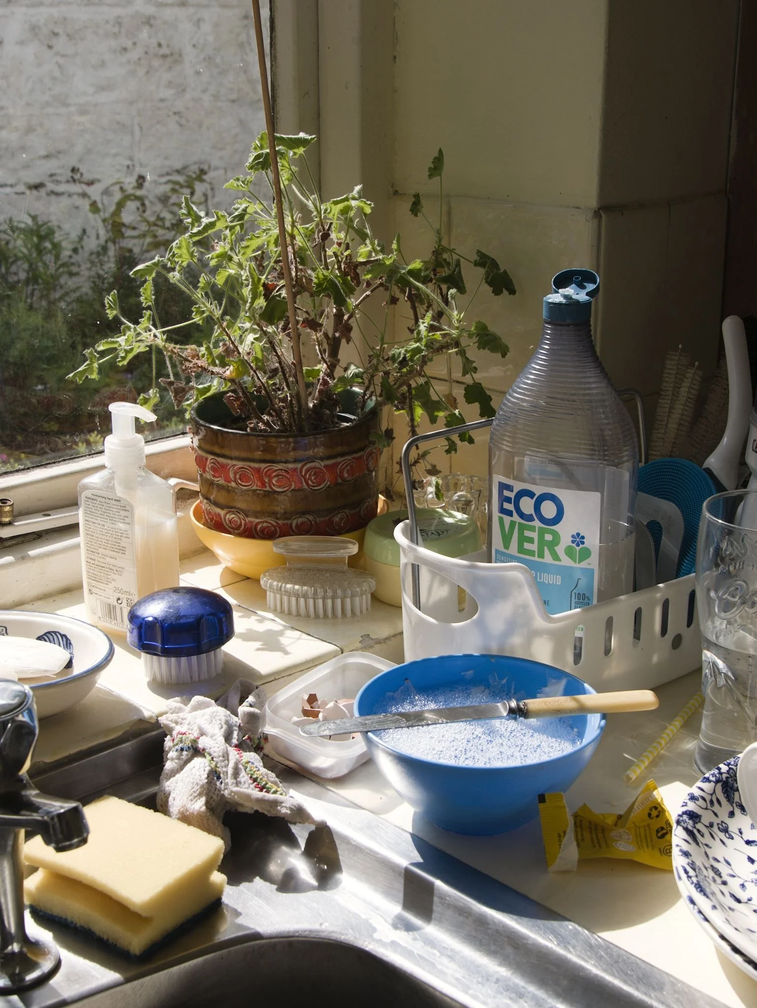 Washing up ready to be done.