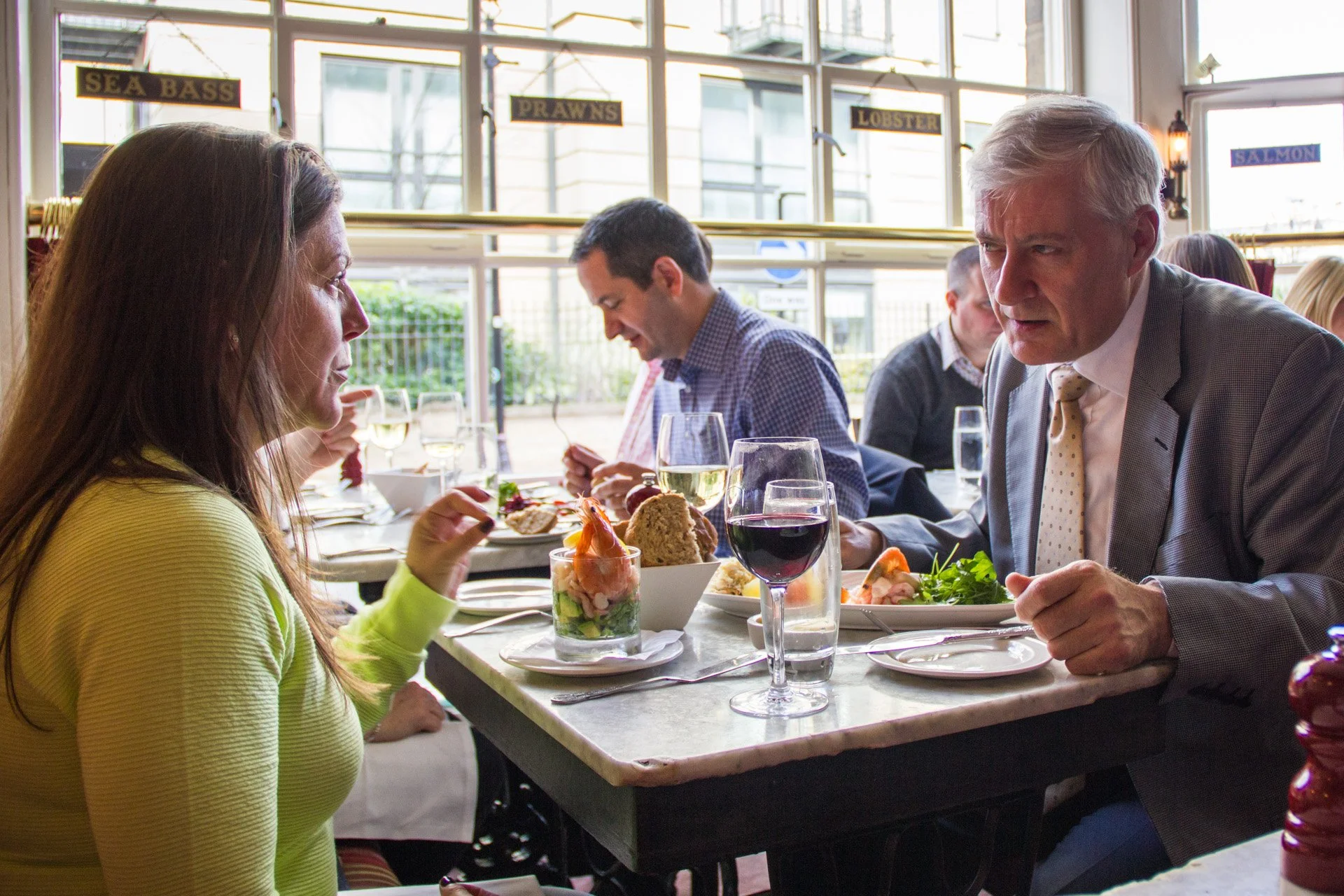 Diners-at -the-Drum-and-Monkey-seafood-restaurant-Harrogate.jpg