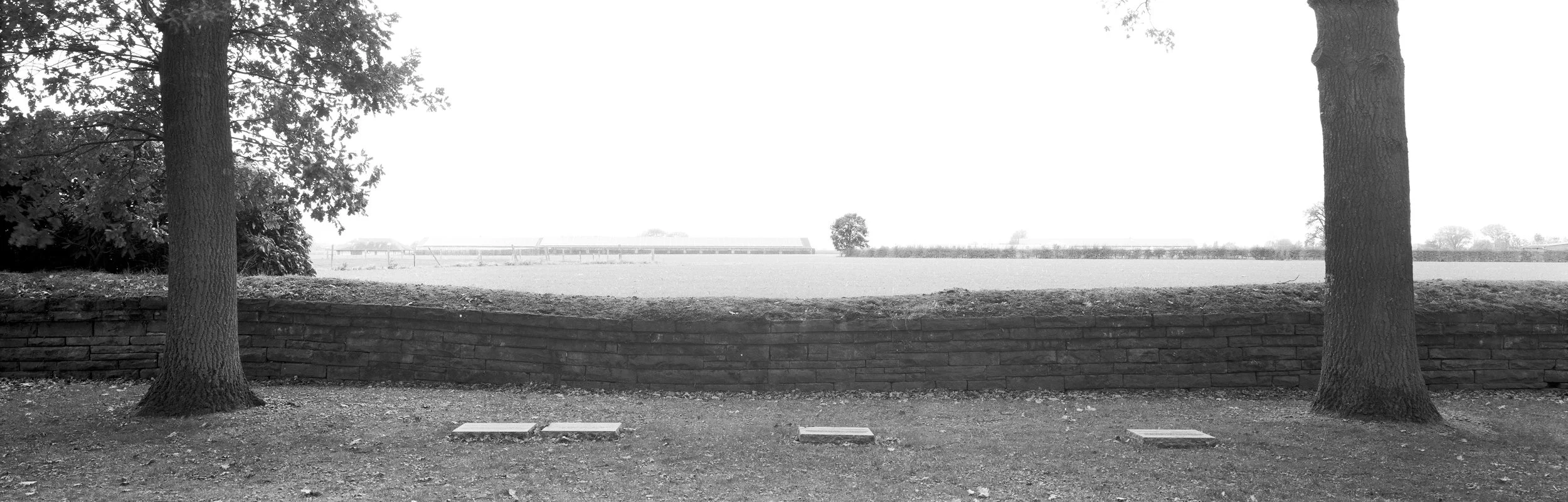209_1 kopieDeutscher Soldatenfriedhof’ in Langemark.jpg