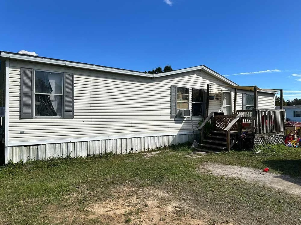 Tan mobile home in Florida