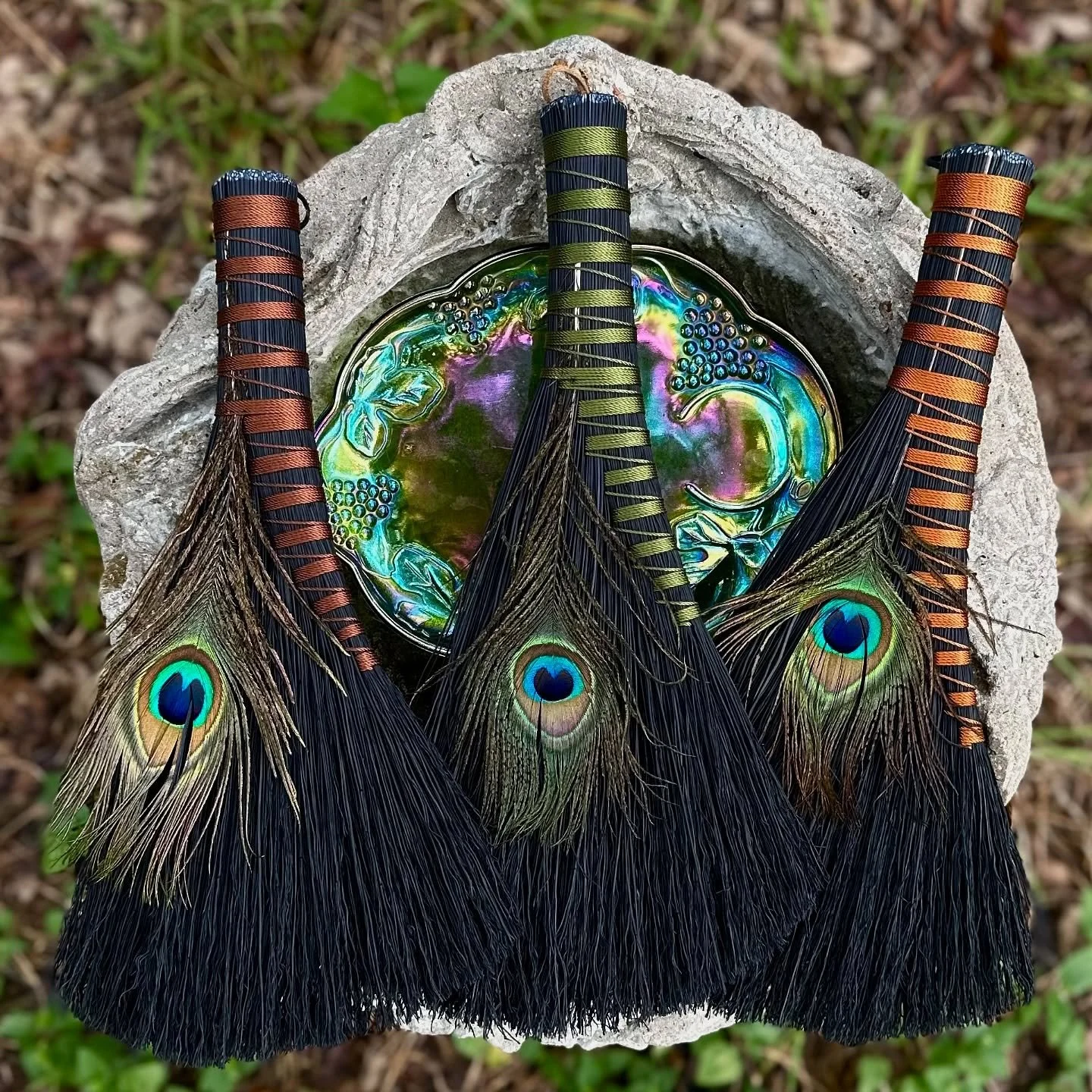 The weather is cooling down (even in Texas!) as fog settles on the land&hellip;

🖤🖤🖤 Black Broom Season is here 🖤🖤🖤

You can find these Black Peacock Whisks on the website, leading the way for many other dark sisters to come.

Link in bio.

🖤a