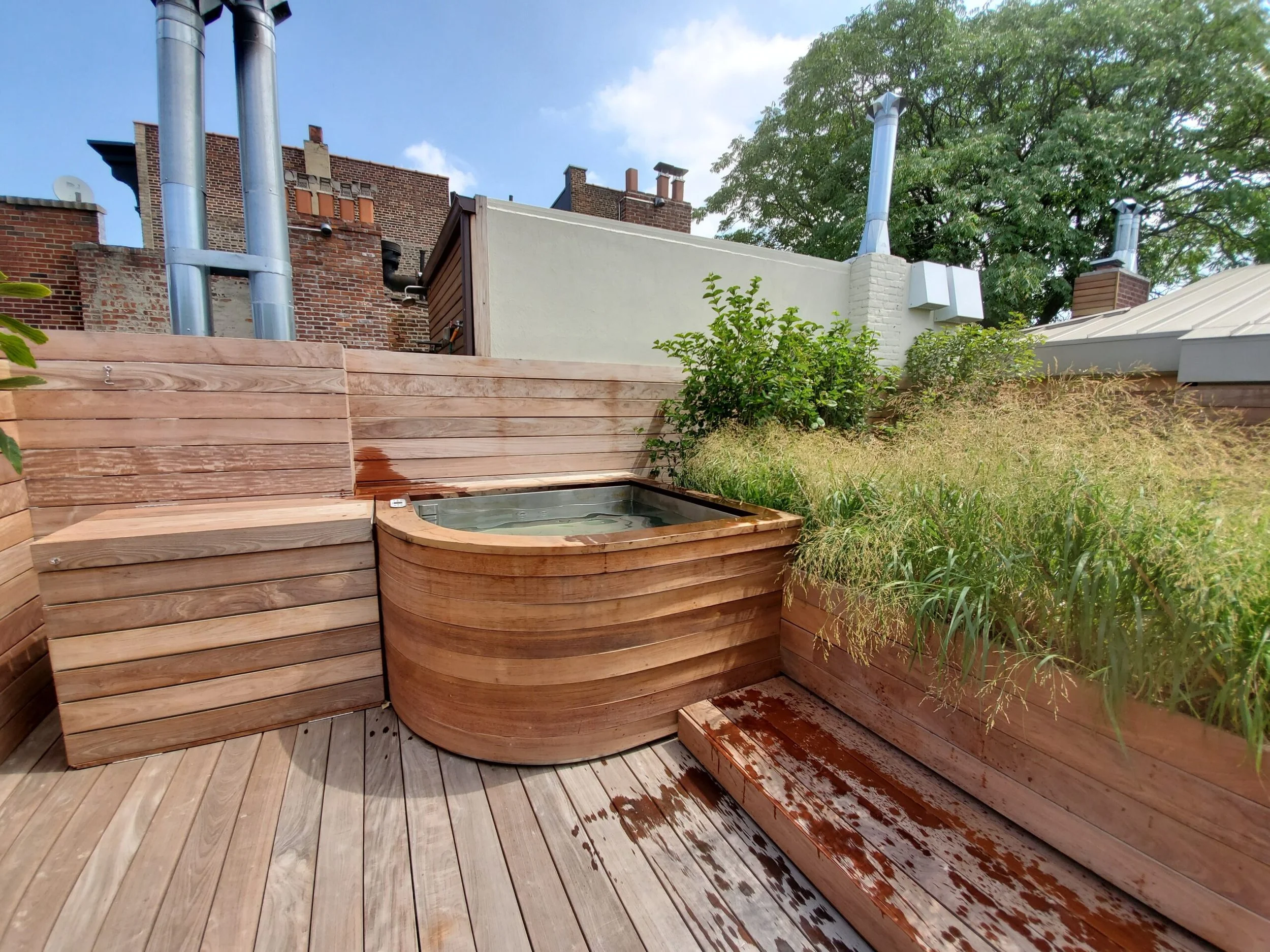 Rooftop Garden Hot Tub.jpg