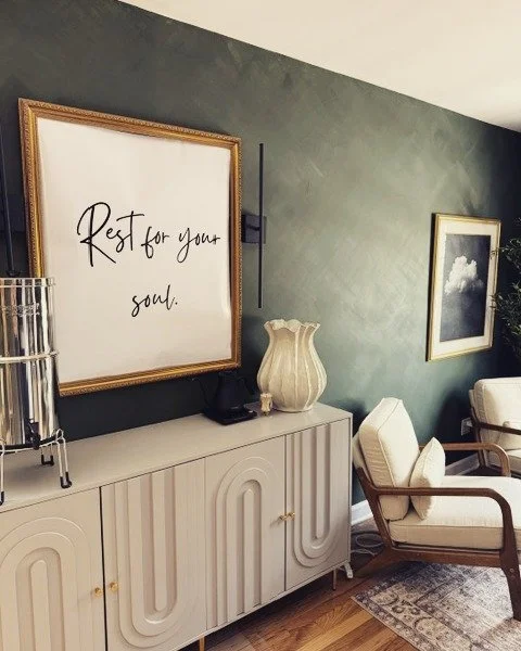It's like therapy, but hotter 😇

Maybe you knew you were looking for this type of wellness community, or maybe you are just now discovering it's what you needed.

Either way, we love being it for you🤍🖤

You are a complete package of body, mind, an