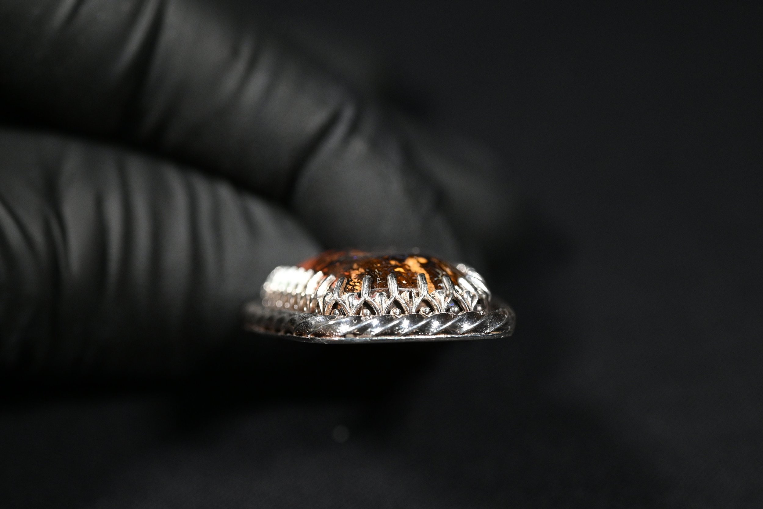 https://i.etsystatic.com/25451543/r/il/de23b1/5923752053/il_fullxfull.5923752053_17xz.jpg