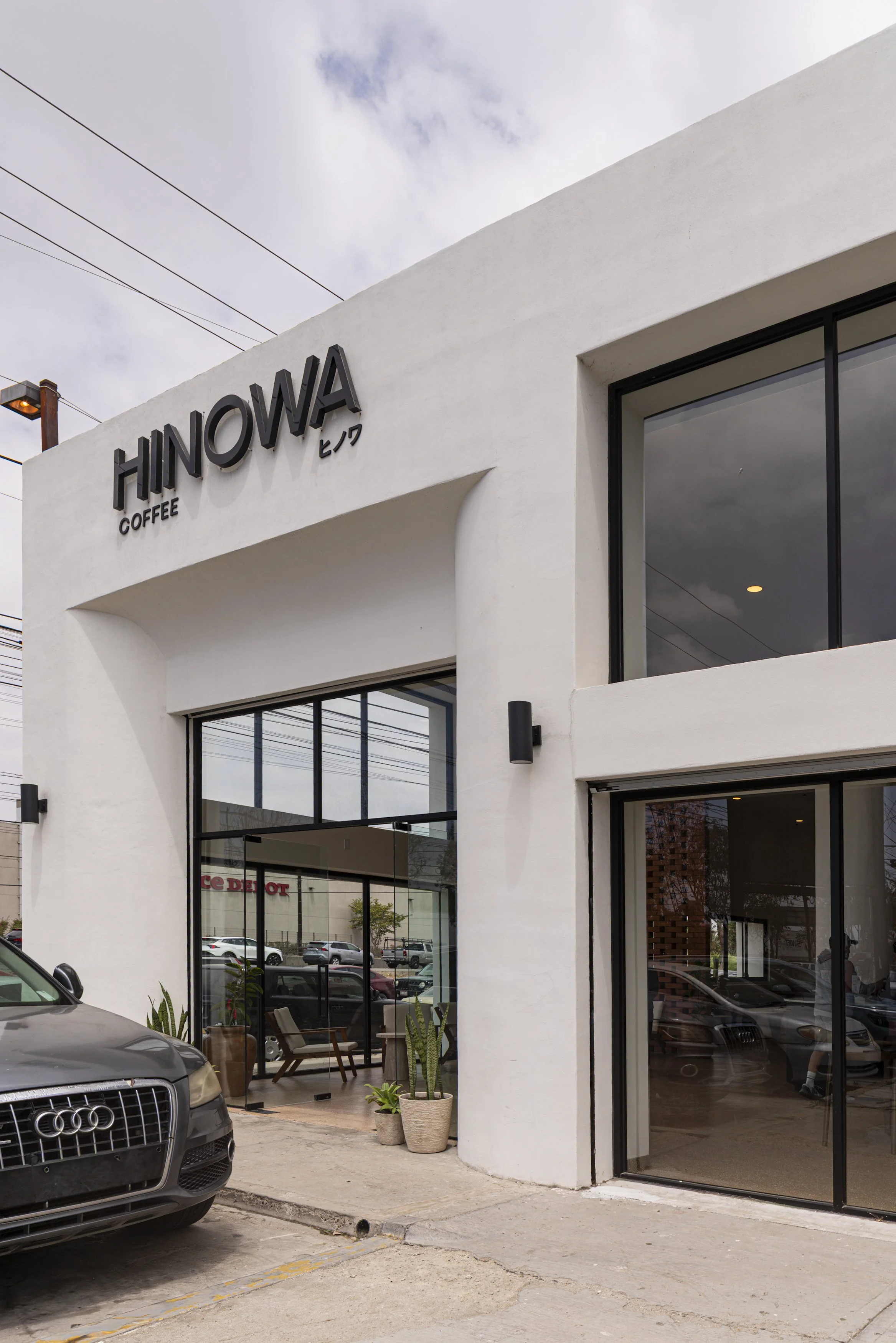 HINOWA_COFFEE_01.jpg