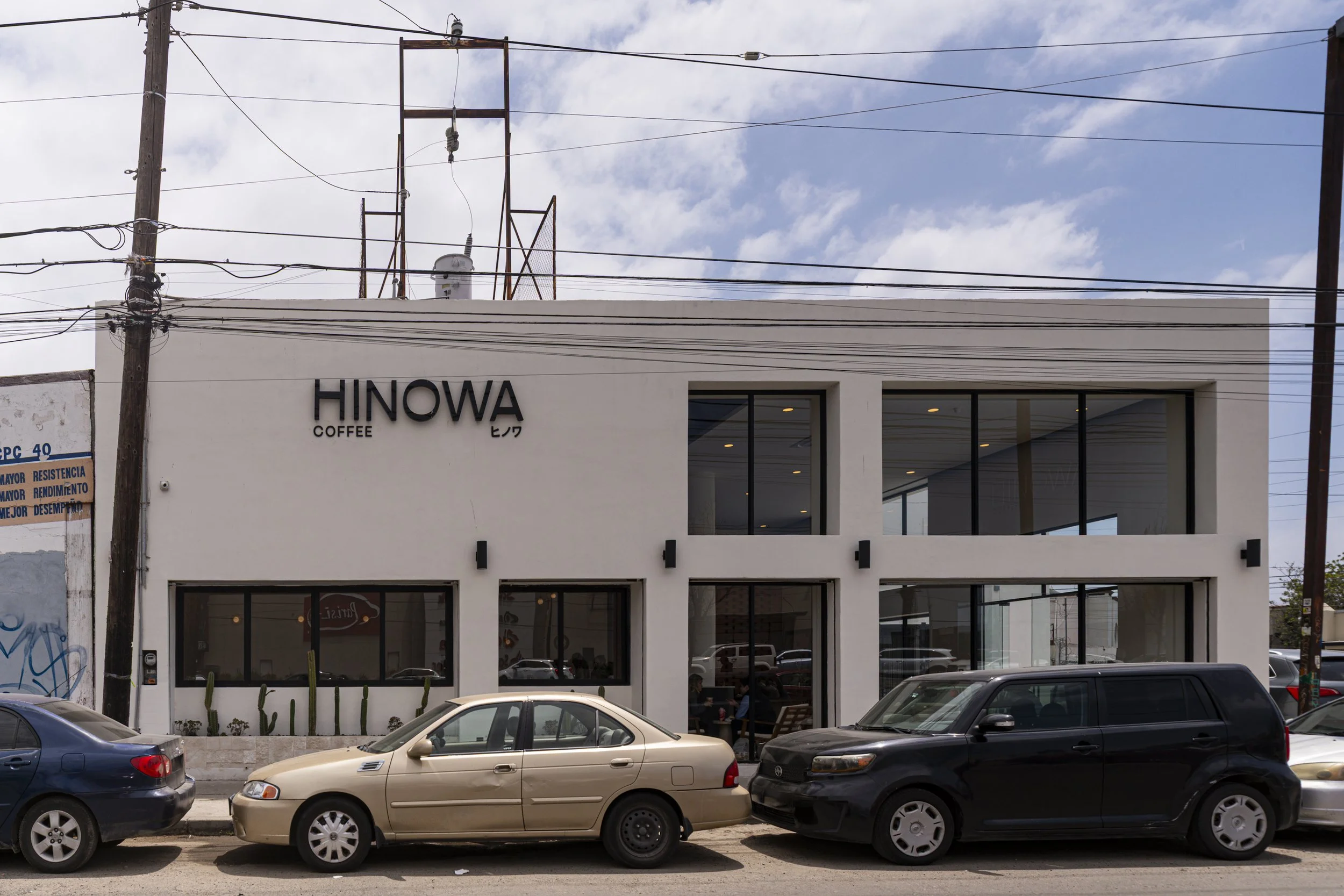 HINOWA_COFFEE_02.jpg