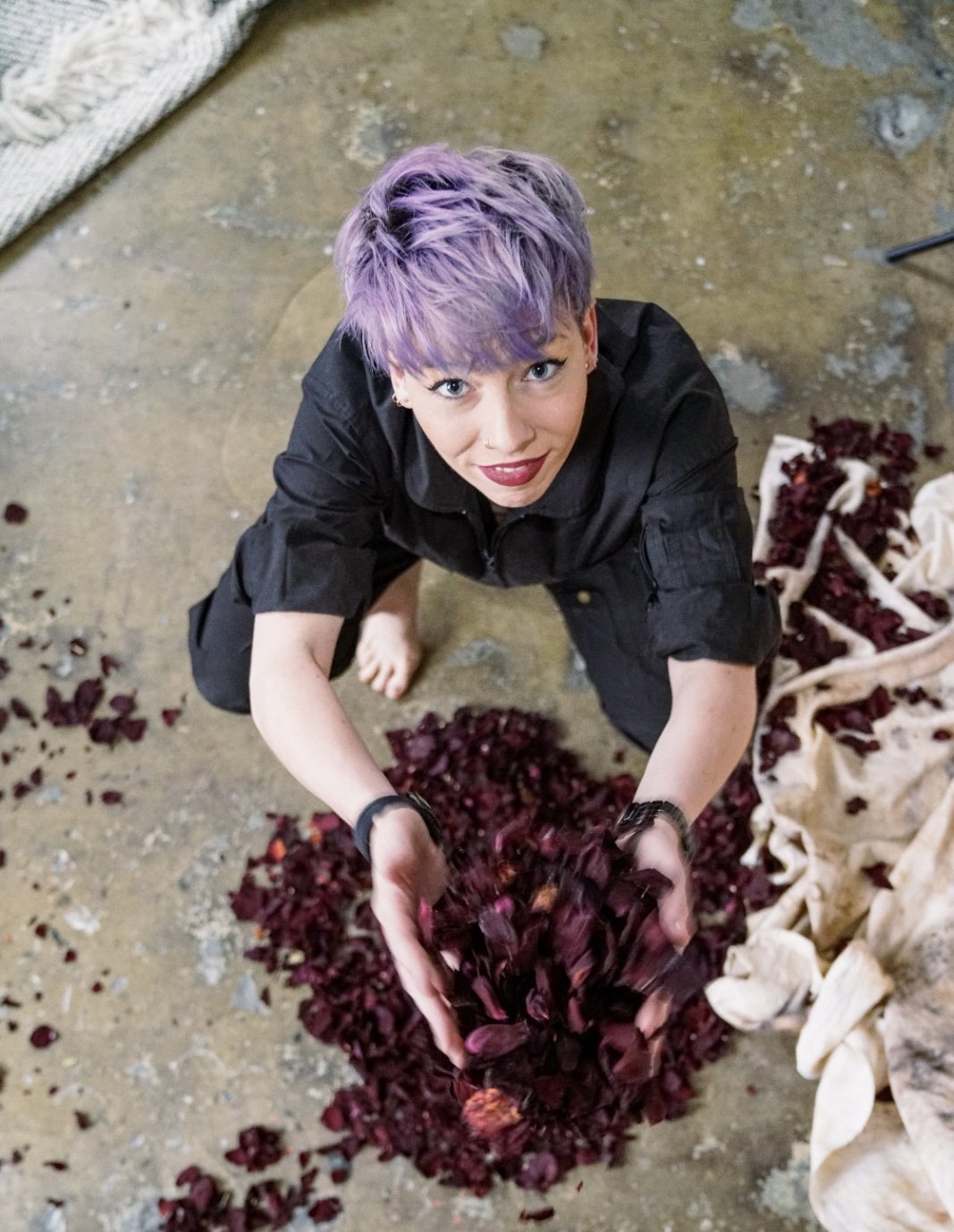 Caroline Guilbert at Studio doing Eucalytus dyeing