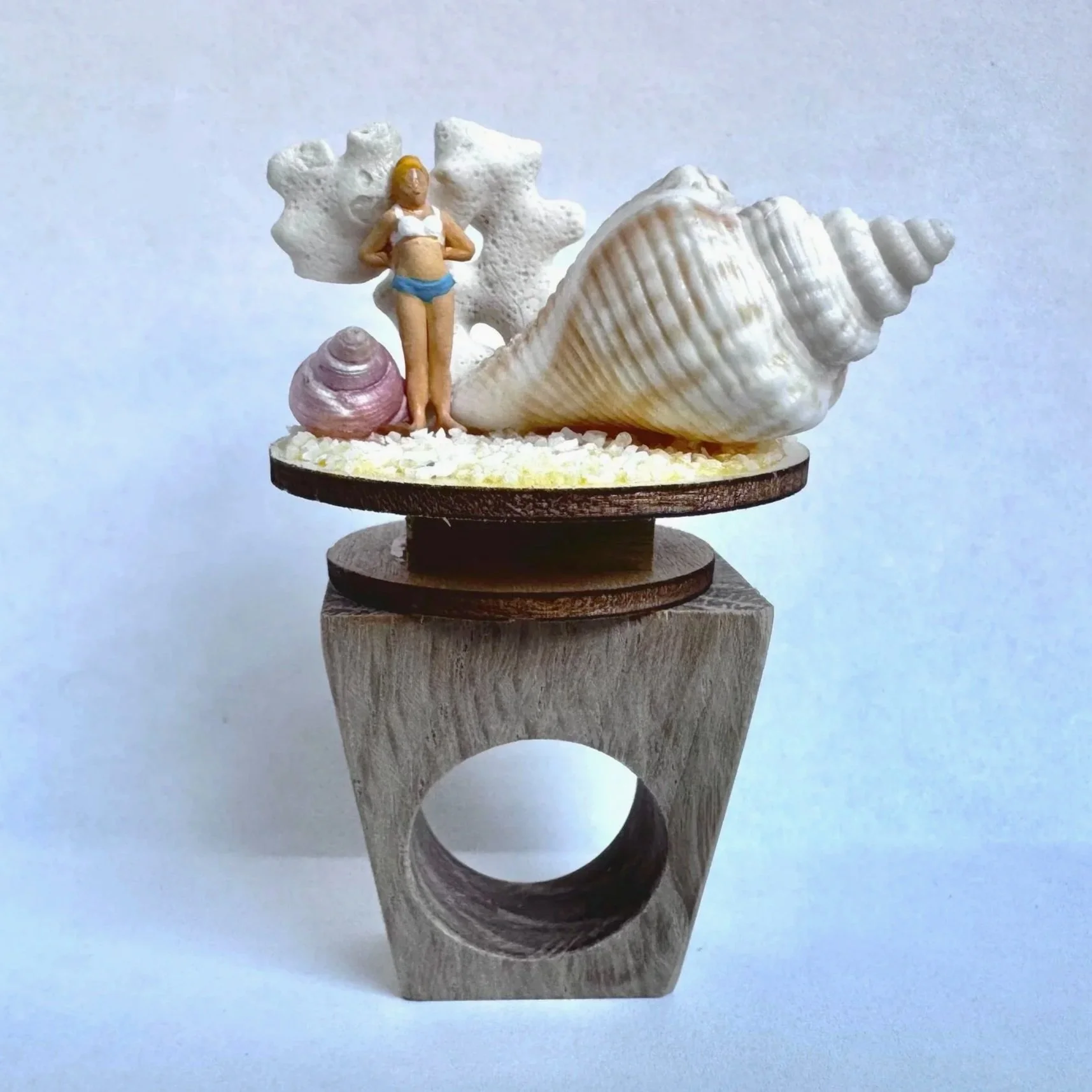 Beach Bathers w. Shells #5