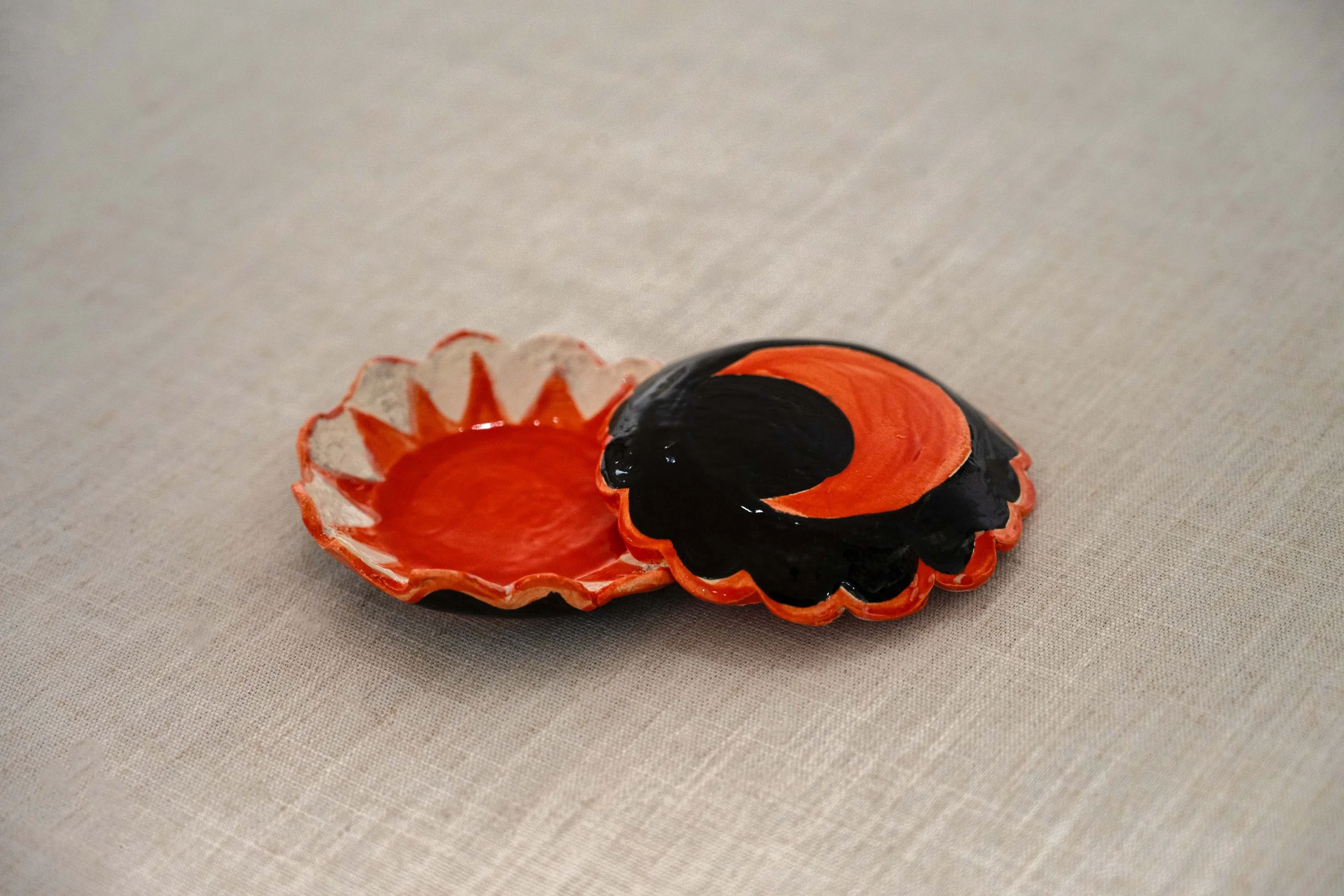 Sun & Shadow Pocket Dish by Sascha Mallon