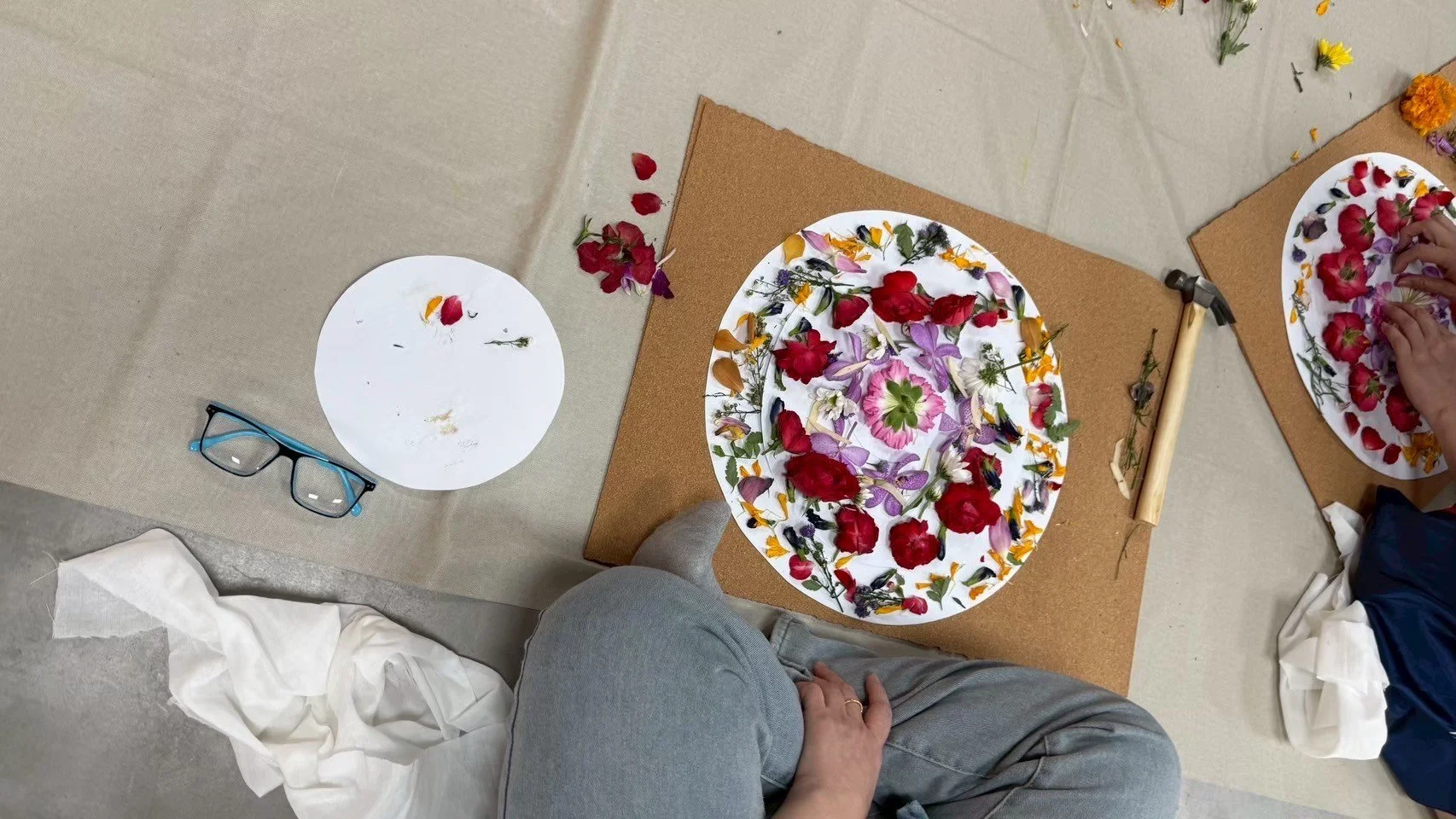 LINE_ALBUM_26.07.25 Flower Mandala (3rd Space)_260519_9.jpg
